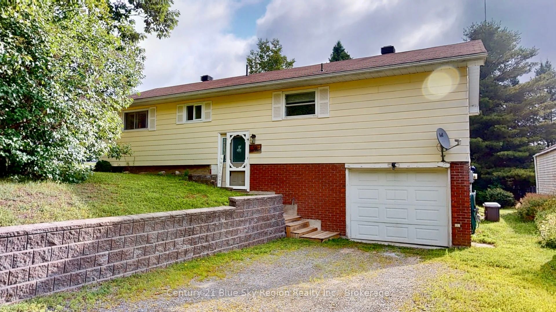 55 Paget St Property Photo 1