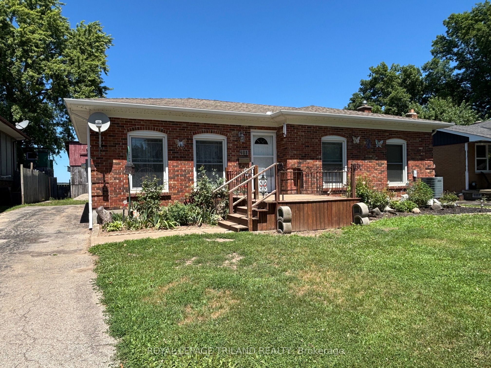 481 Maple Street
