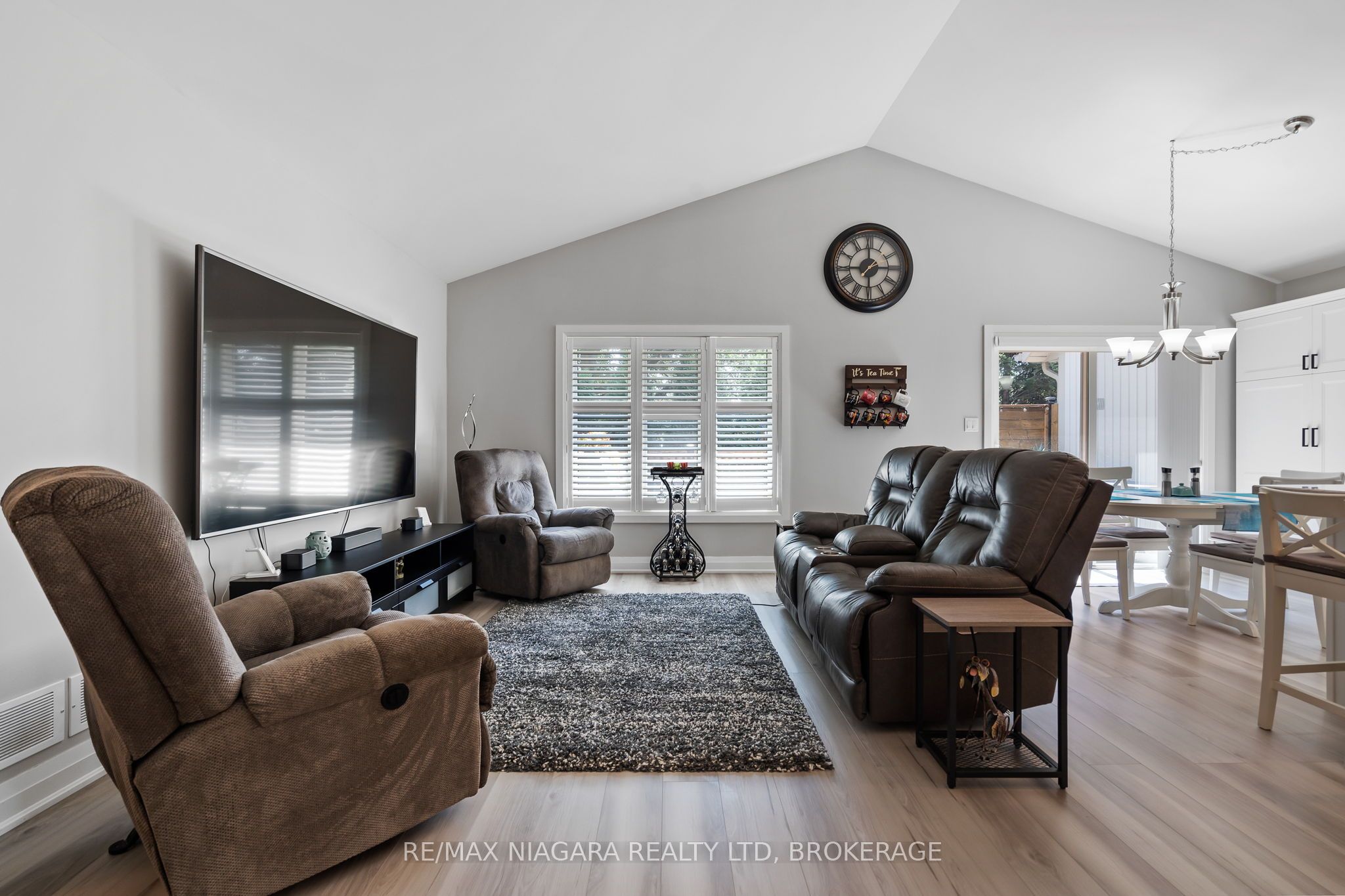 7 Gibson Place 35 Property Photo 10