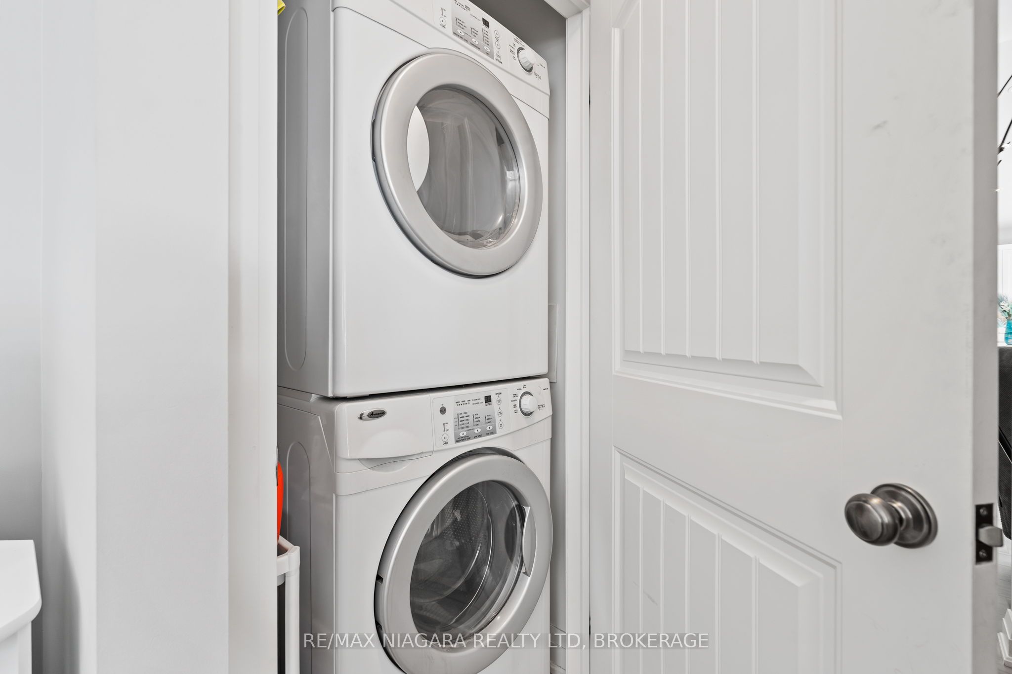 7 Gibson Place 35 Property Photo 16