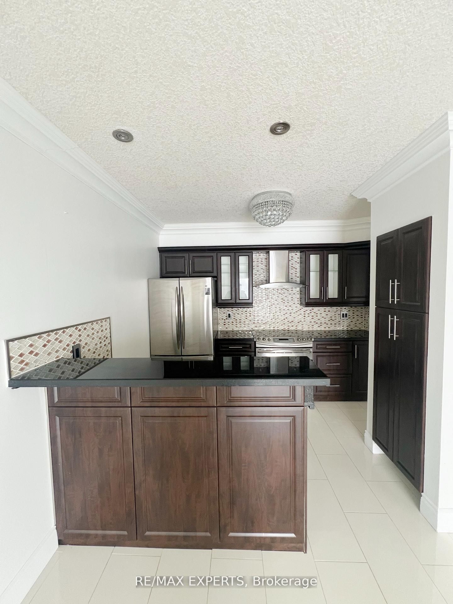 345 Briarmeadow Drive 404 Property Photo 10