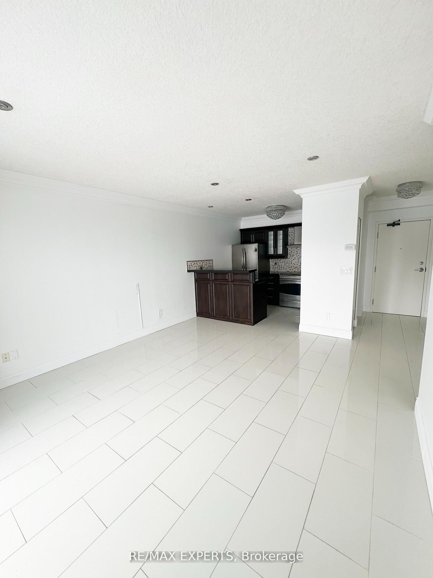 345 Briarmeadow Drive 404 Property Photo 11