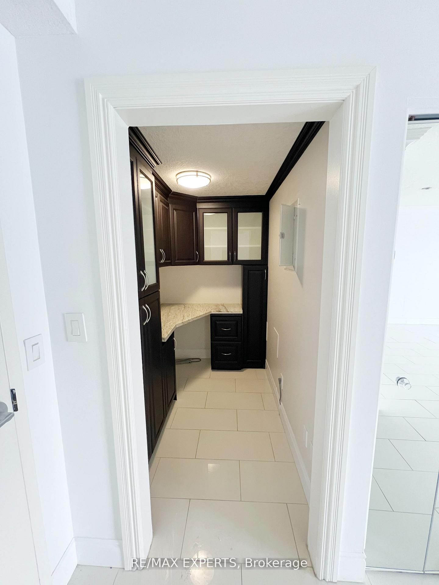 345 Briarmeadow Drive 404 Property Photo 13