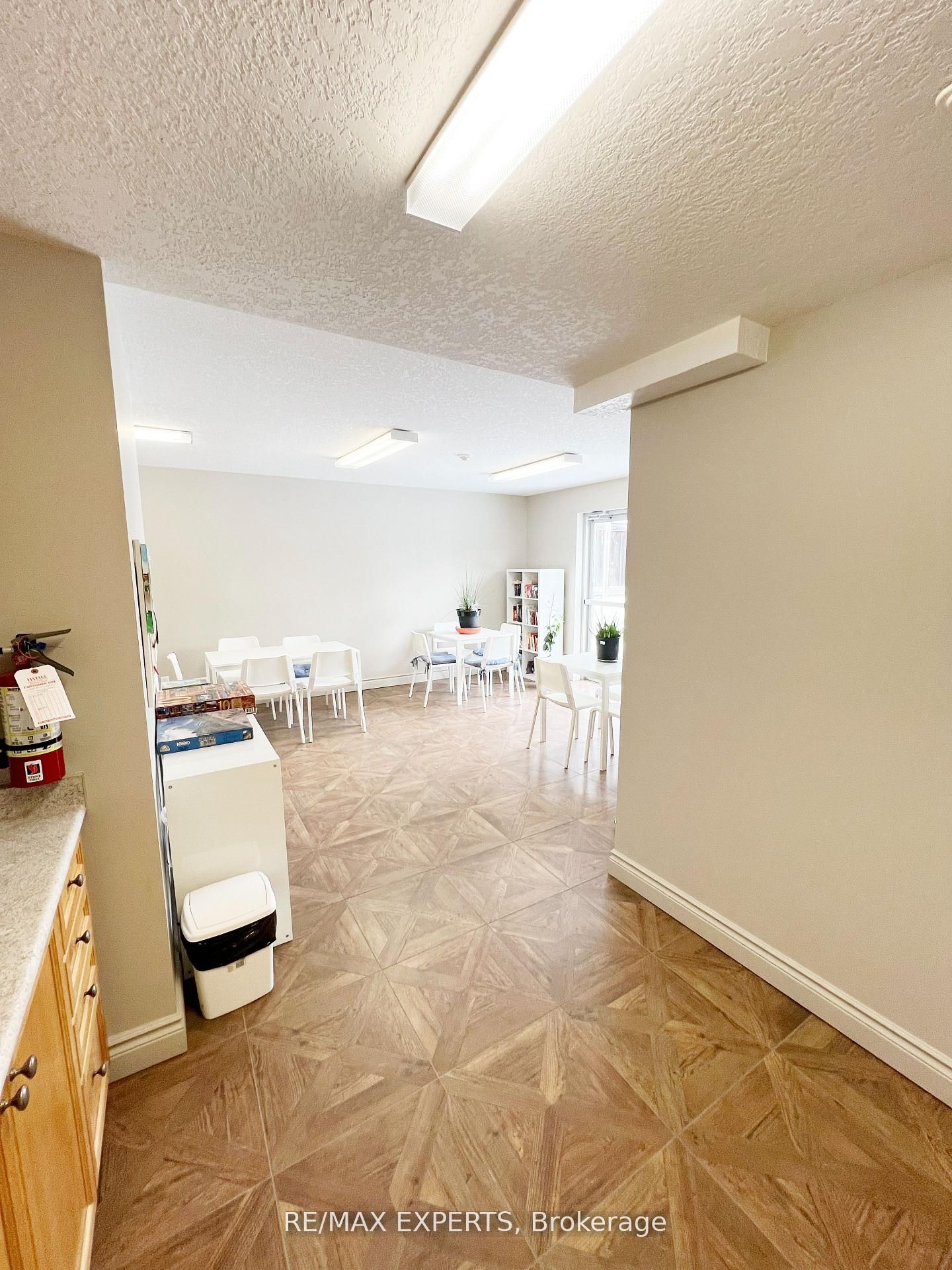 345 Briarmeadow Drive 404 Property Photo 22