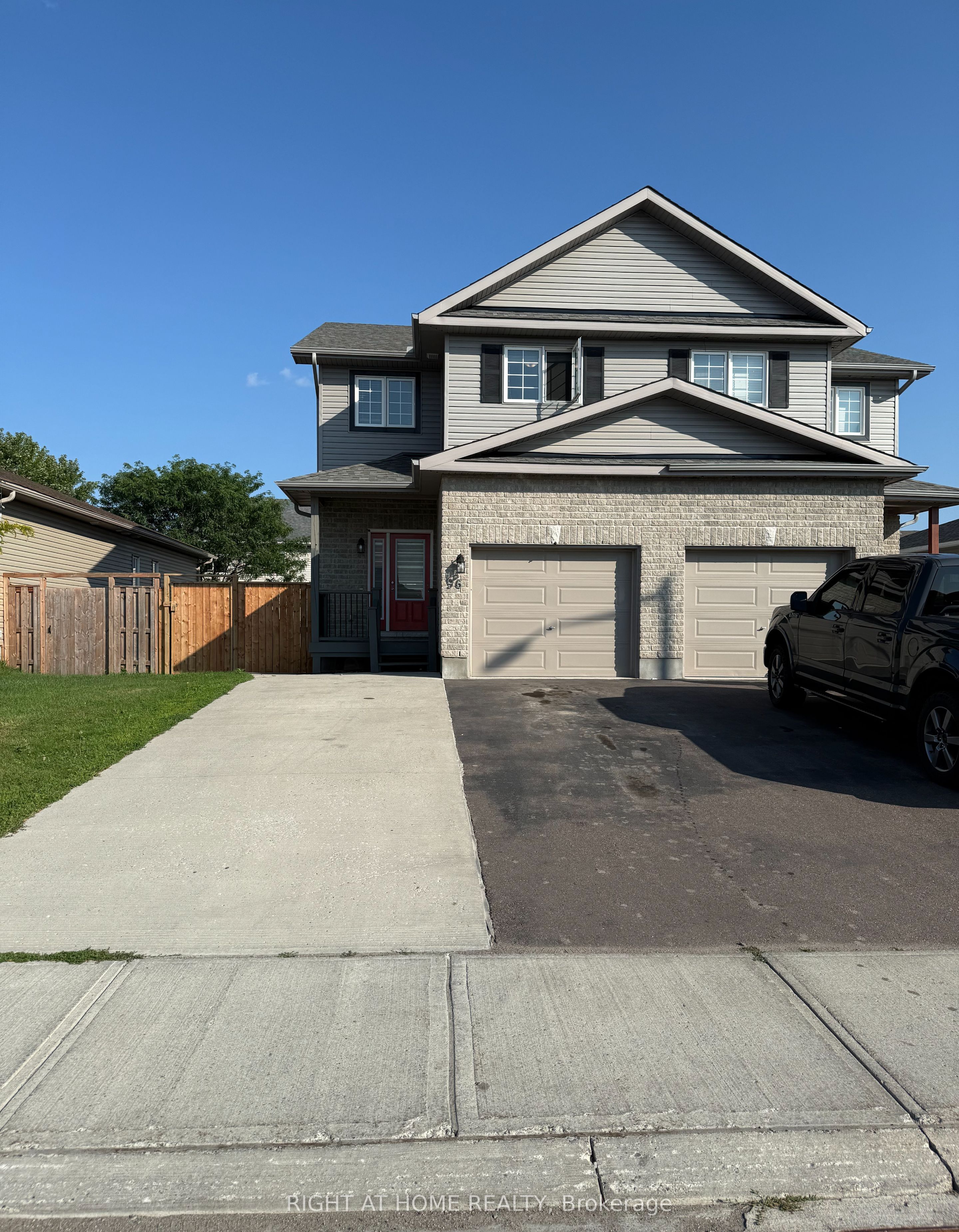 96 Stonehaven Way Property Photo 1
