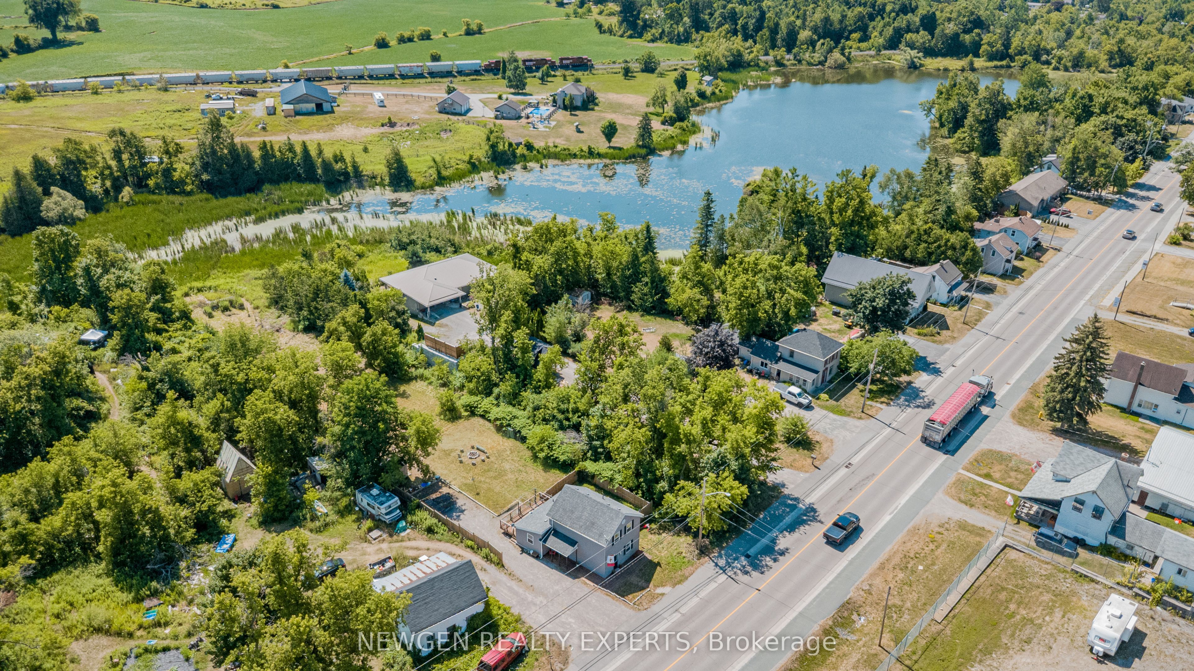 4419 Hwy 7 Highway Property Photo 1