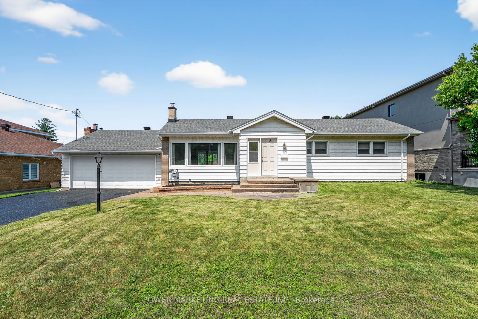 9 Epworth Ave Property Photo 1
