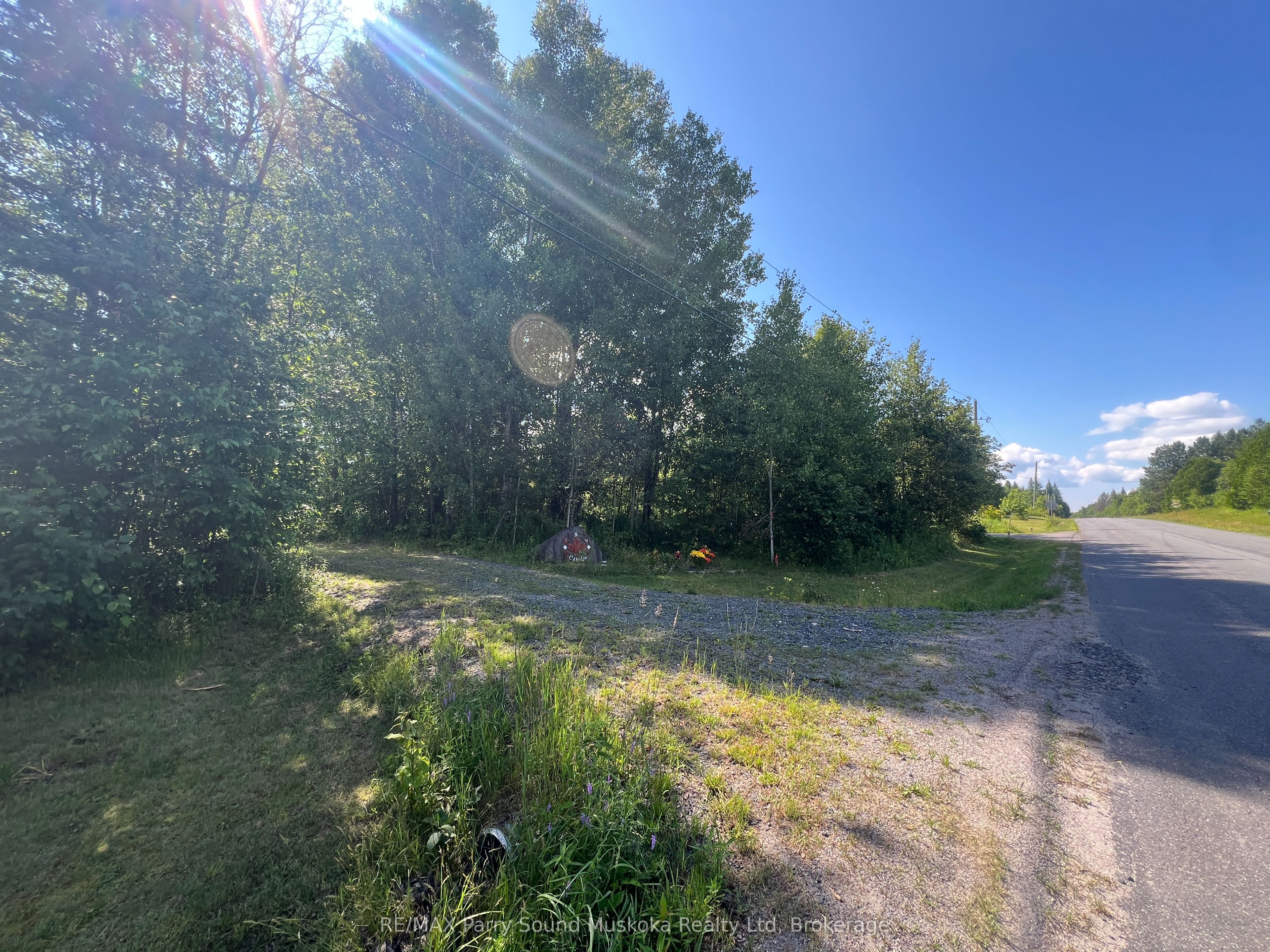 811 Centre Road Property Photo 15