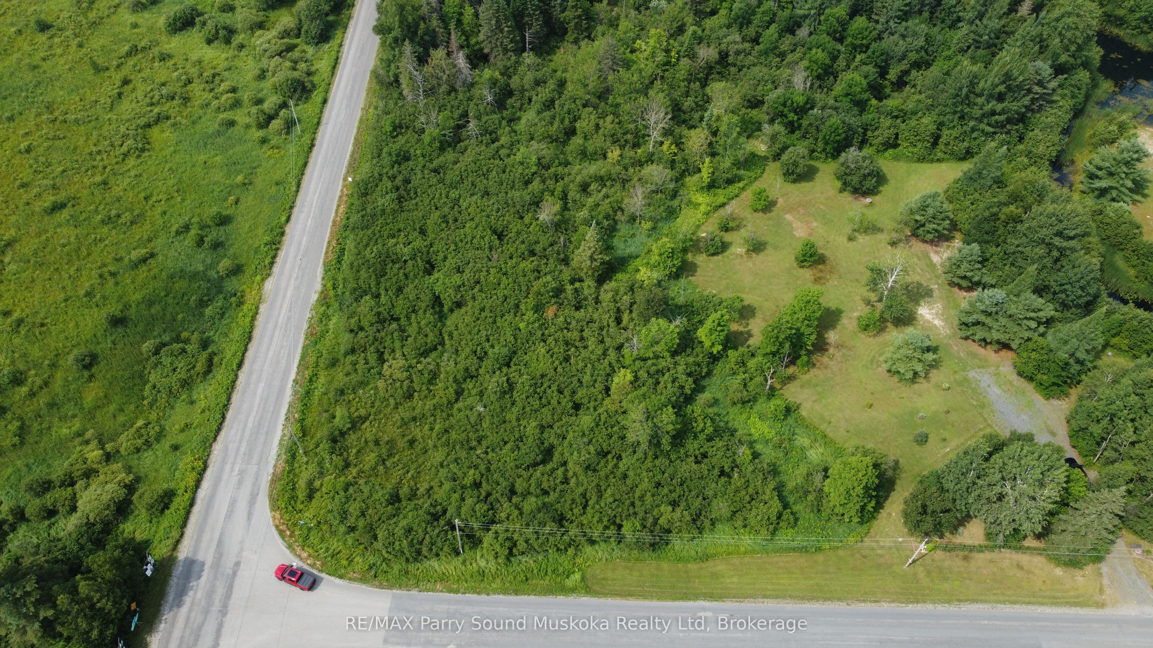 811 Centre Road Property Photo 19