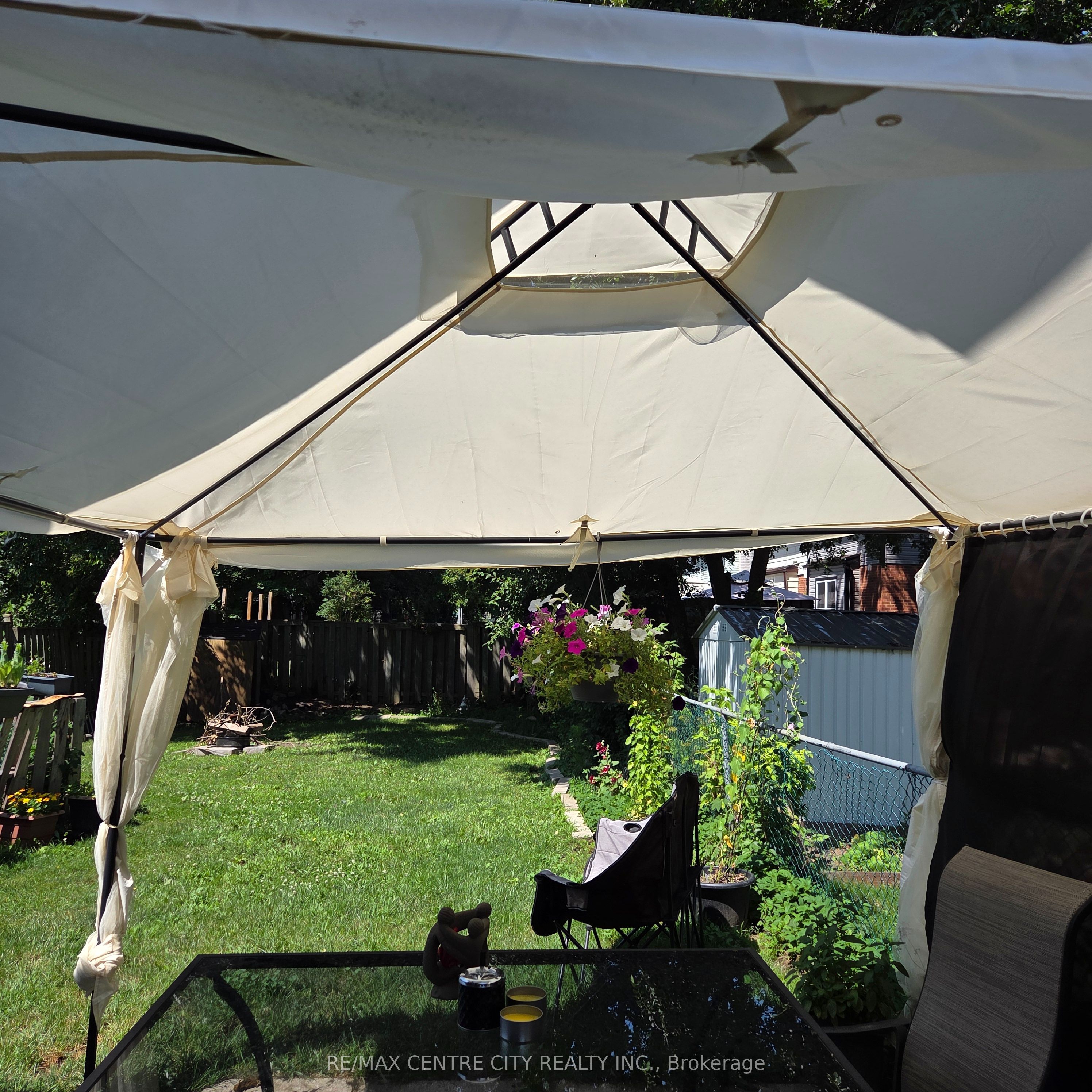 1687 Ernest Avenue Property Photo 9