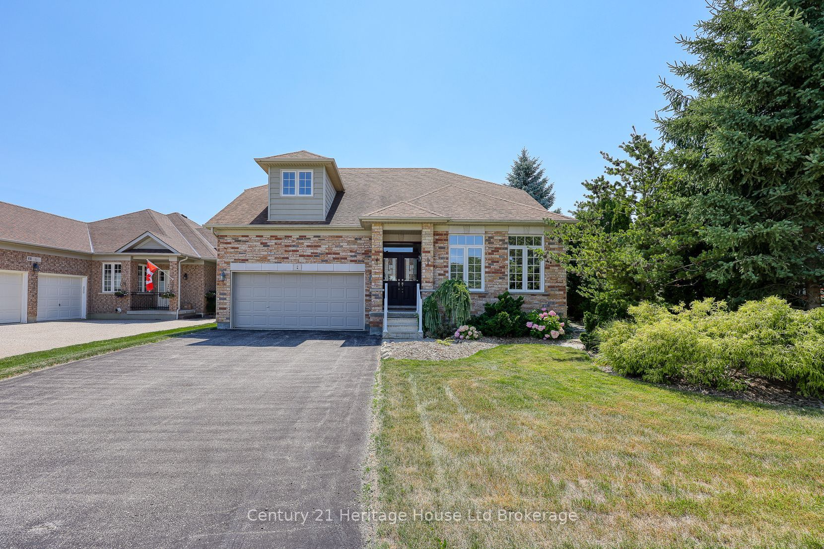 2 Green Gable Place Property Photo 3