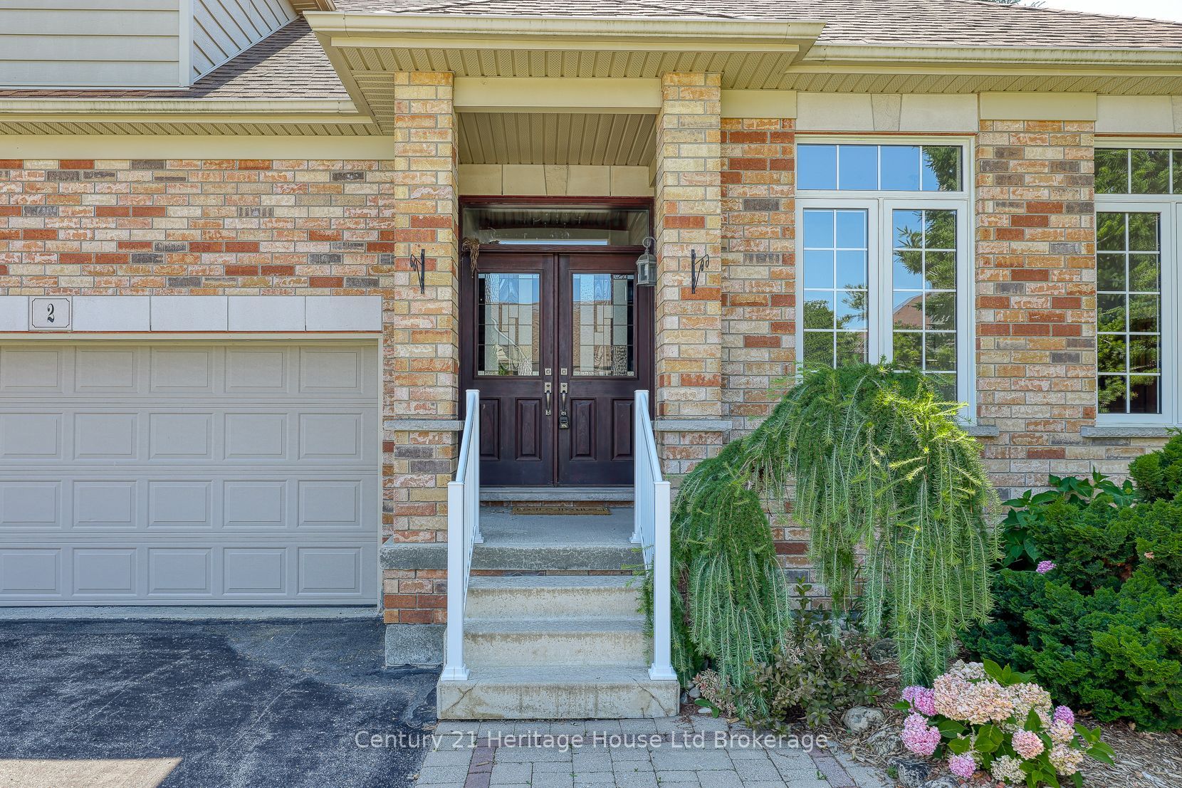 2 Green Gable Place Property Photo 7