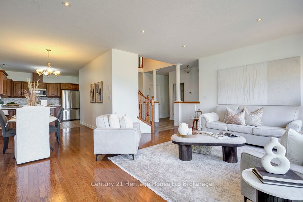 2 Green Gable Place Property Photo 11