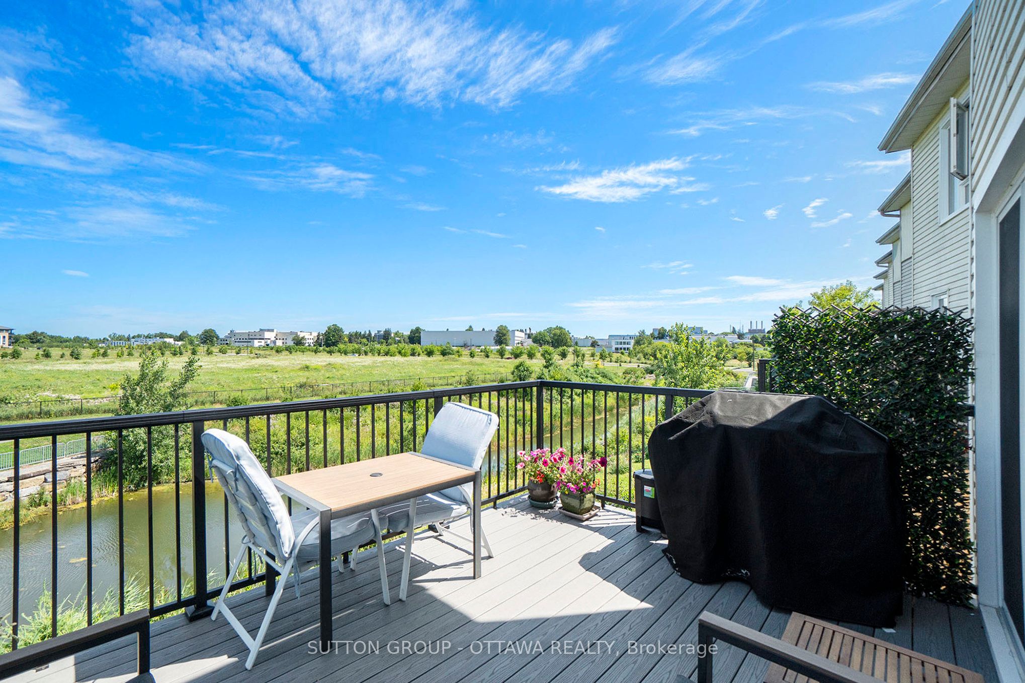 13 Drayton Private Property Photo 9