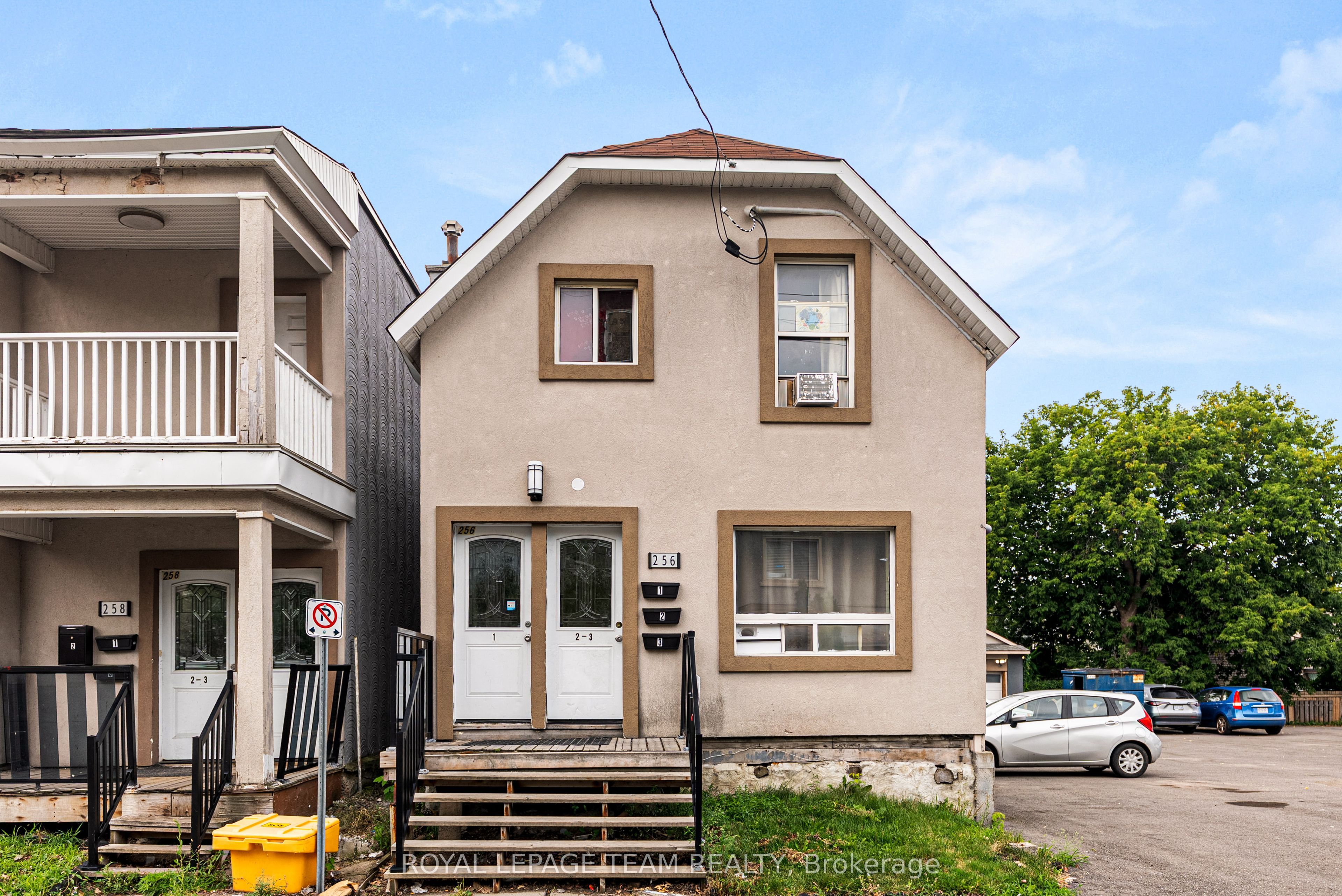 256 Hannah Street Property Photo 1