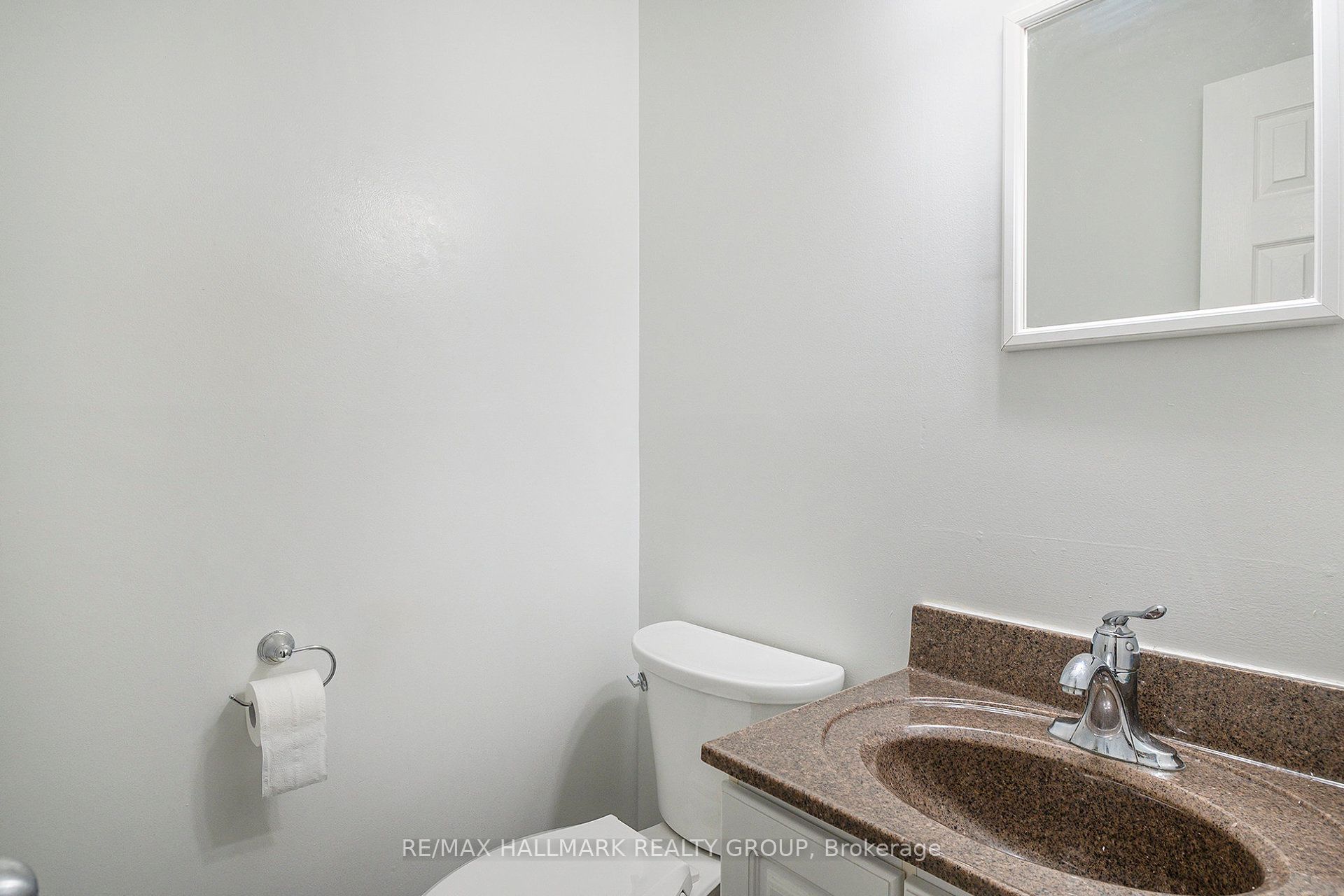 1641 Saxony Crescent Property Photo 11