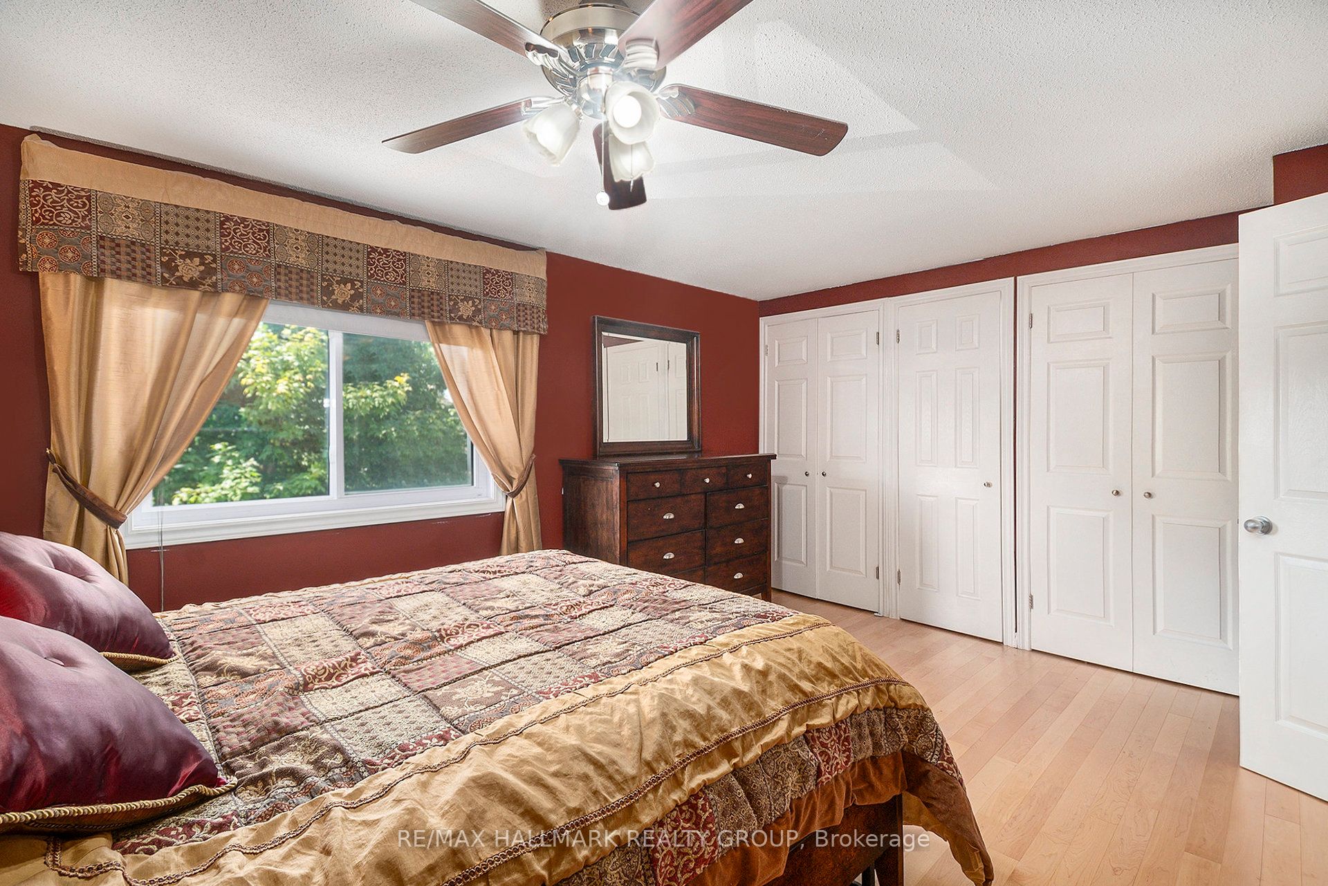 1641 Saxony Crescent Property Photo 13