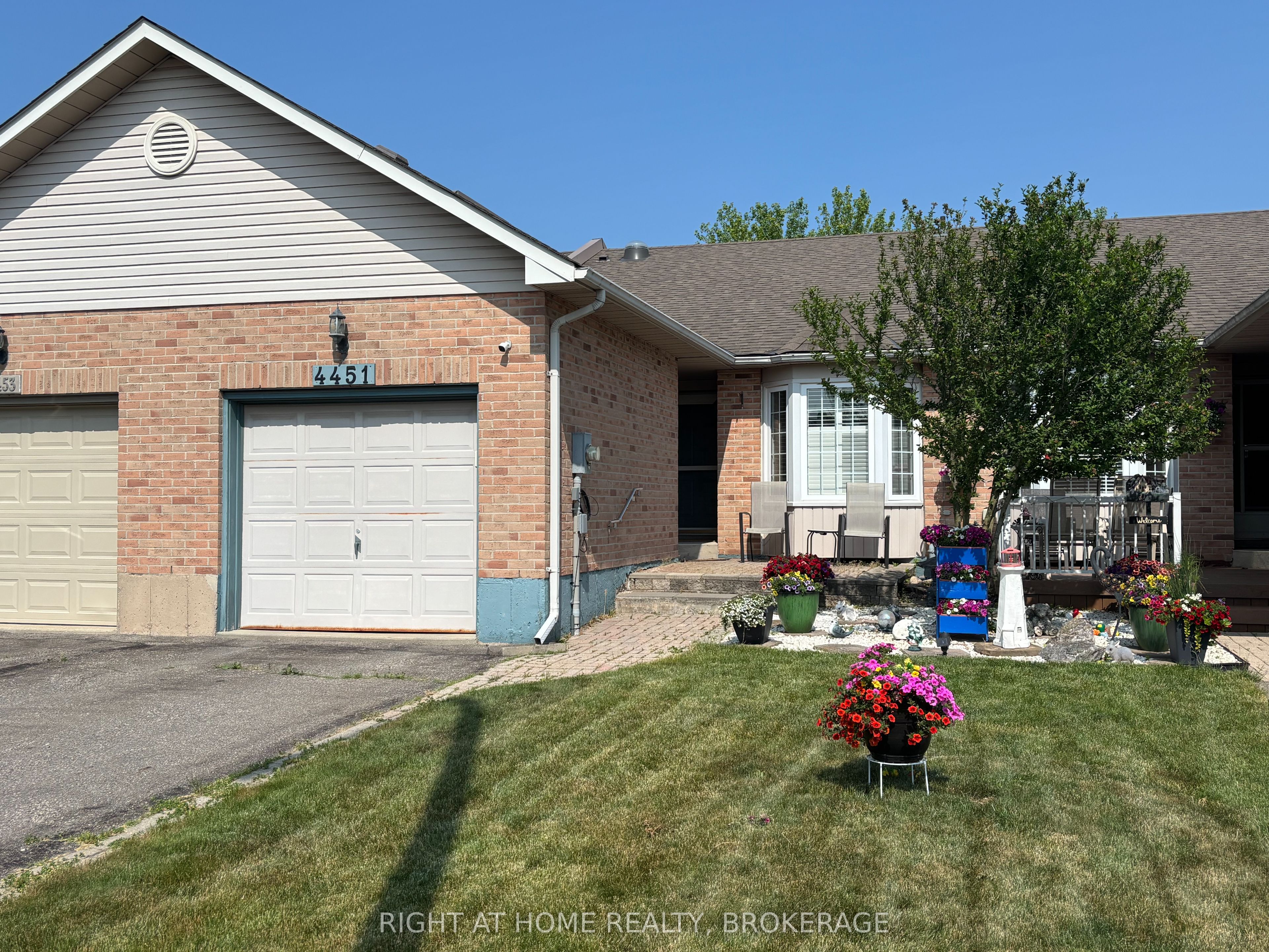 4451 Michael Avenue E