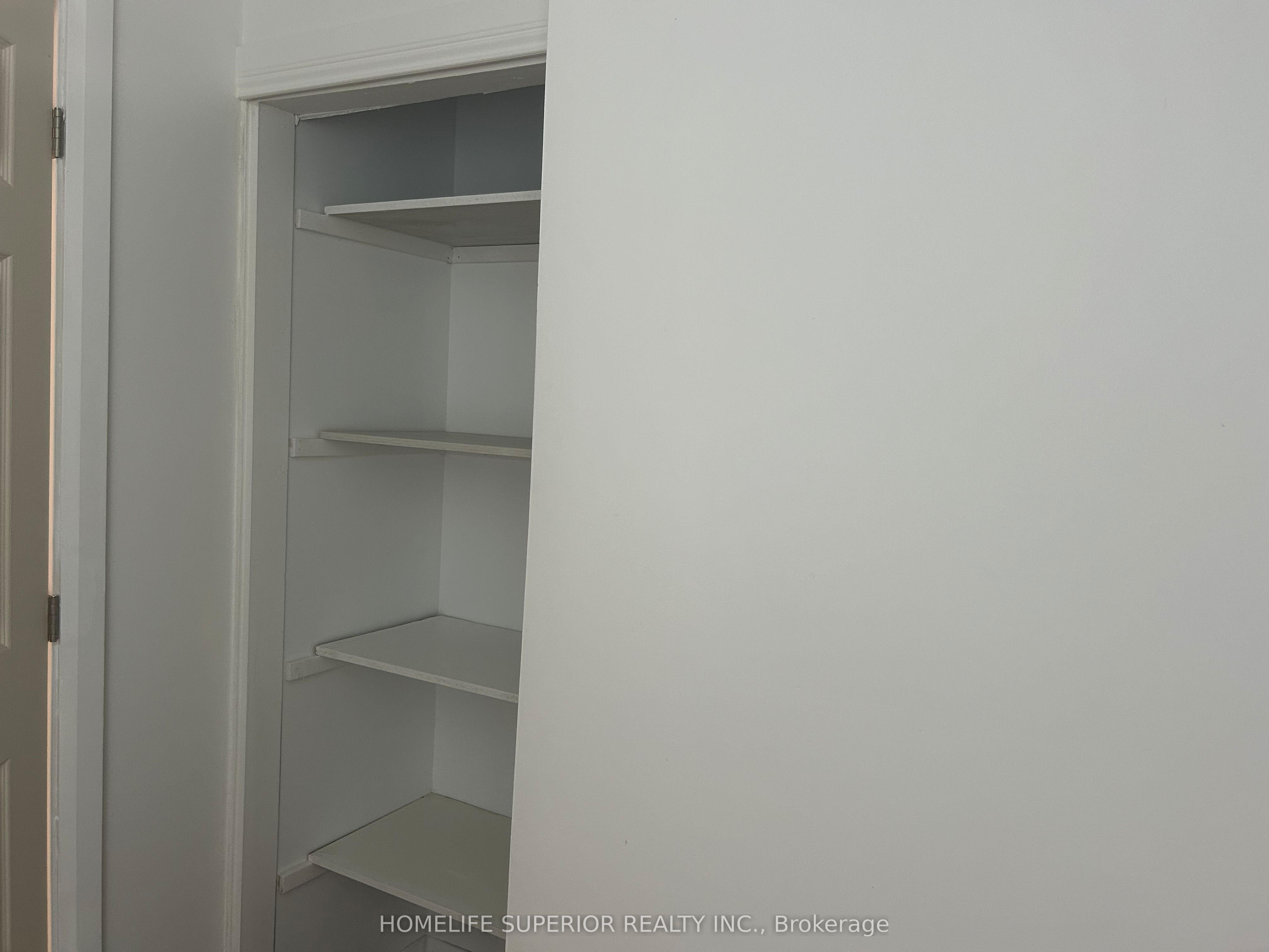 10 Main Street N Property Photo 11