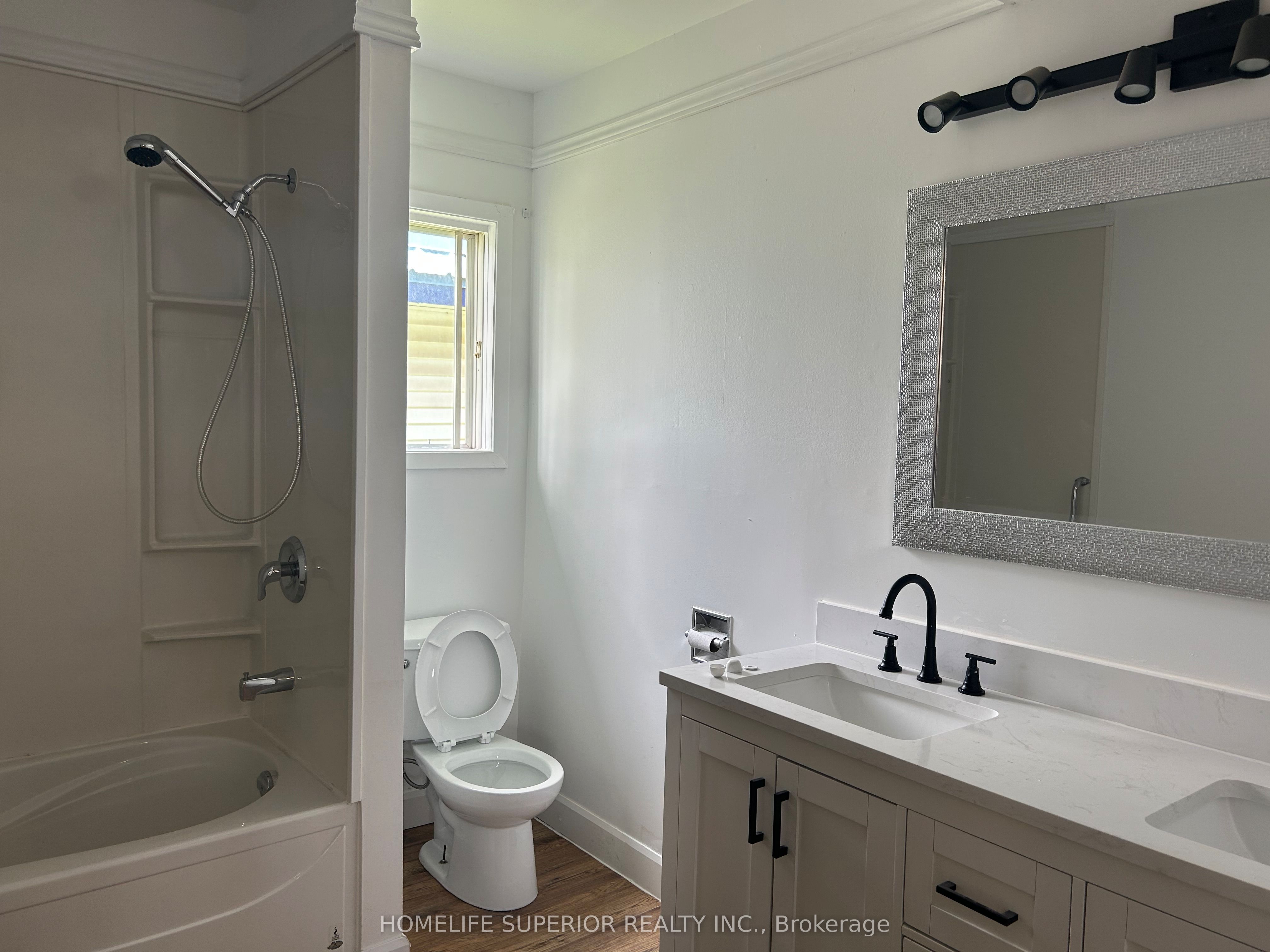 10 Main Street N Property Photo 14