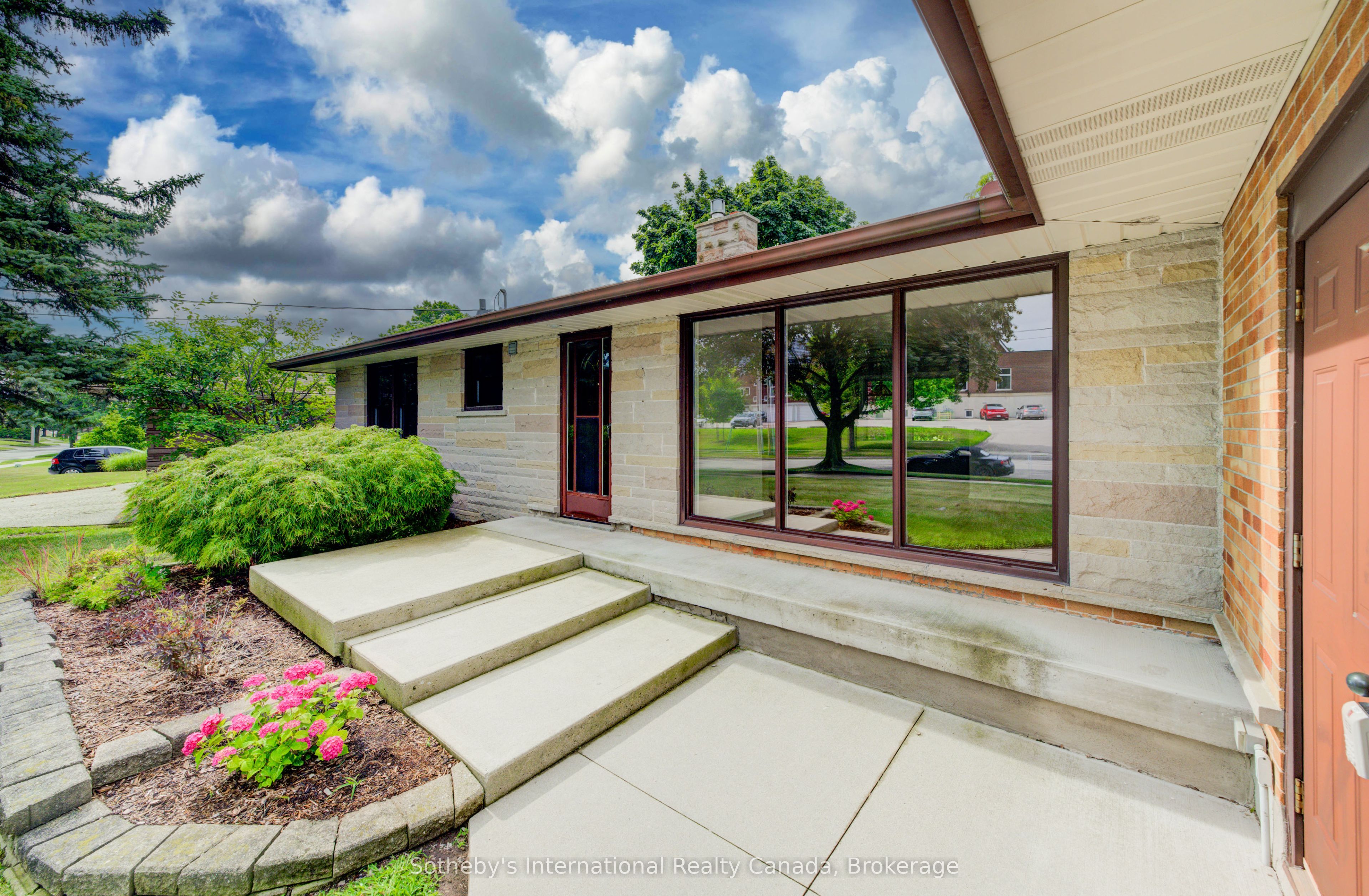 155 Gatewood Road Property Photo 2