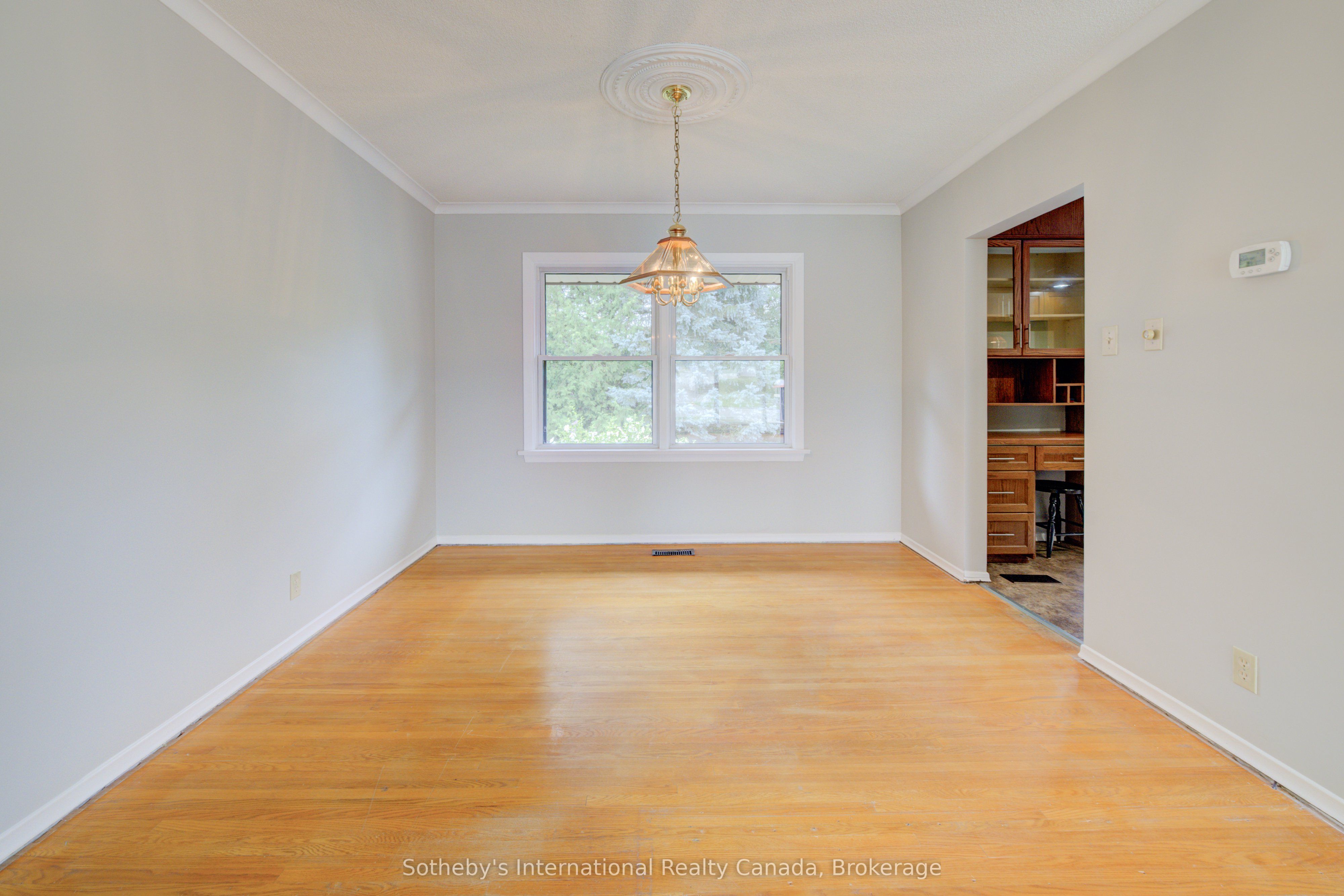 155 Gatewood Road Property Photo 6