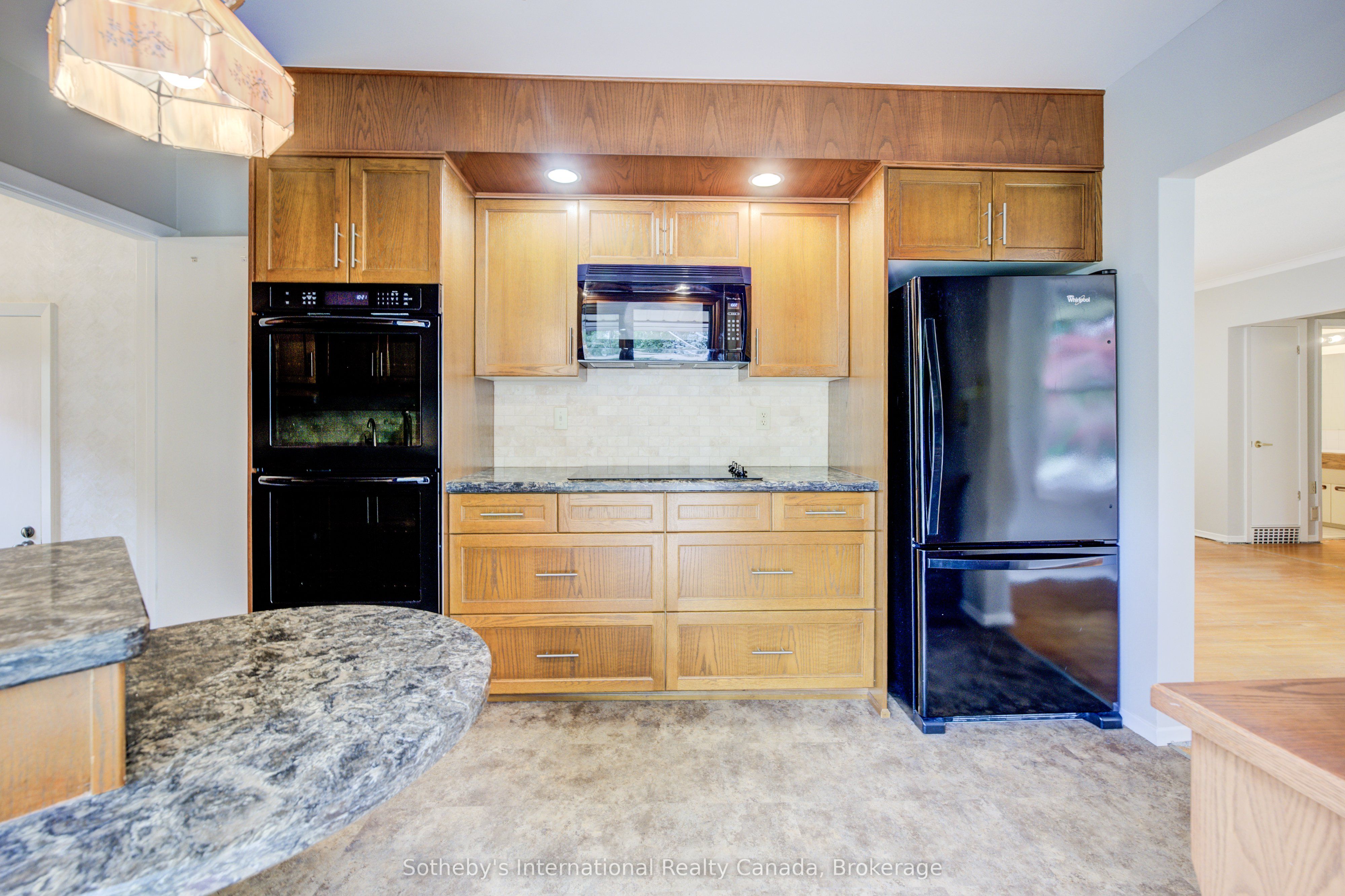 155 Gatewood Road Property Photo 10