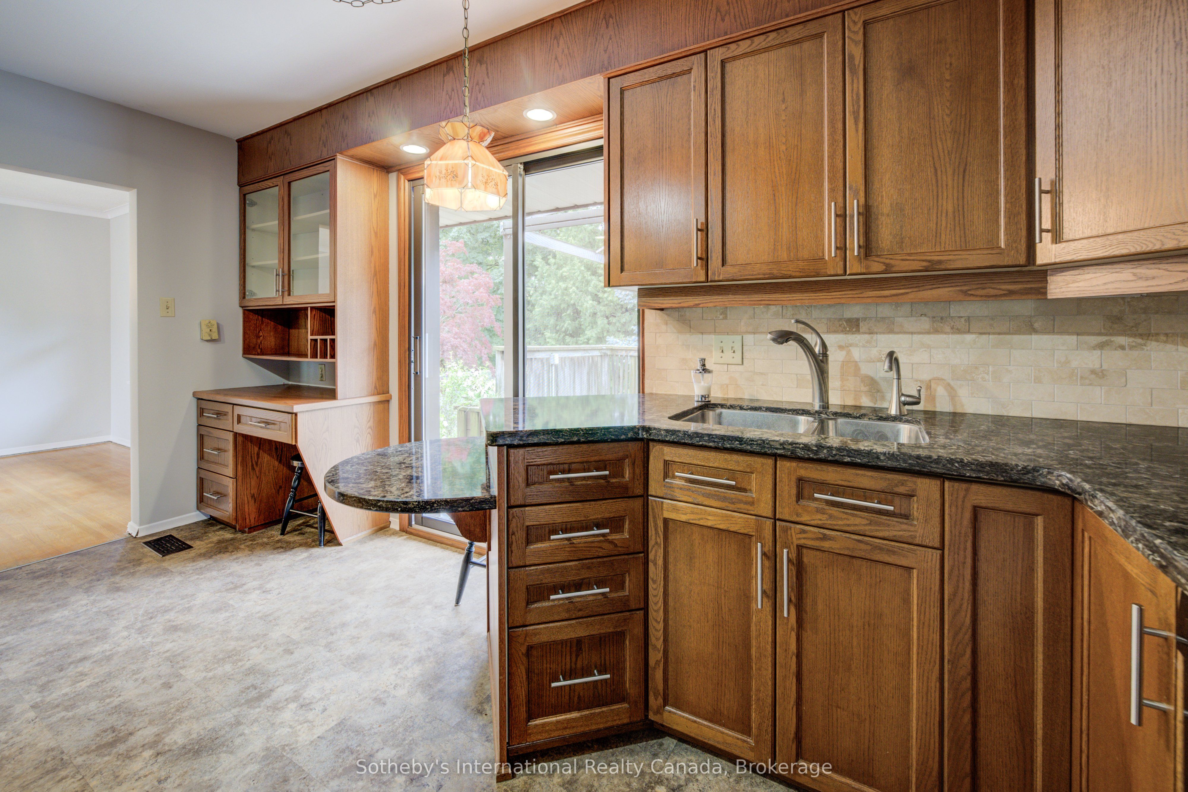155 Gatewood Road Property Photo 11