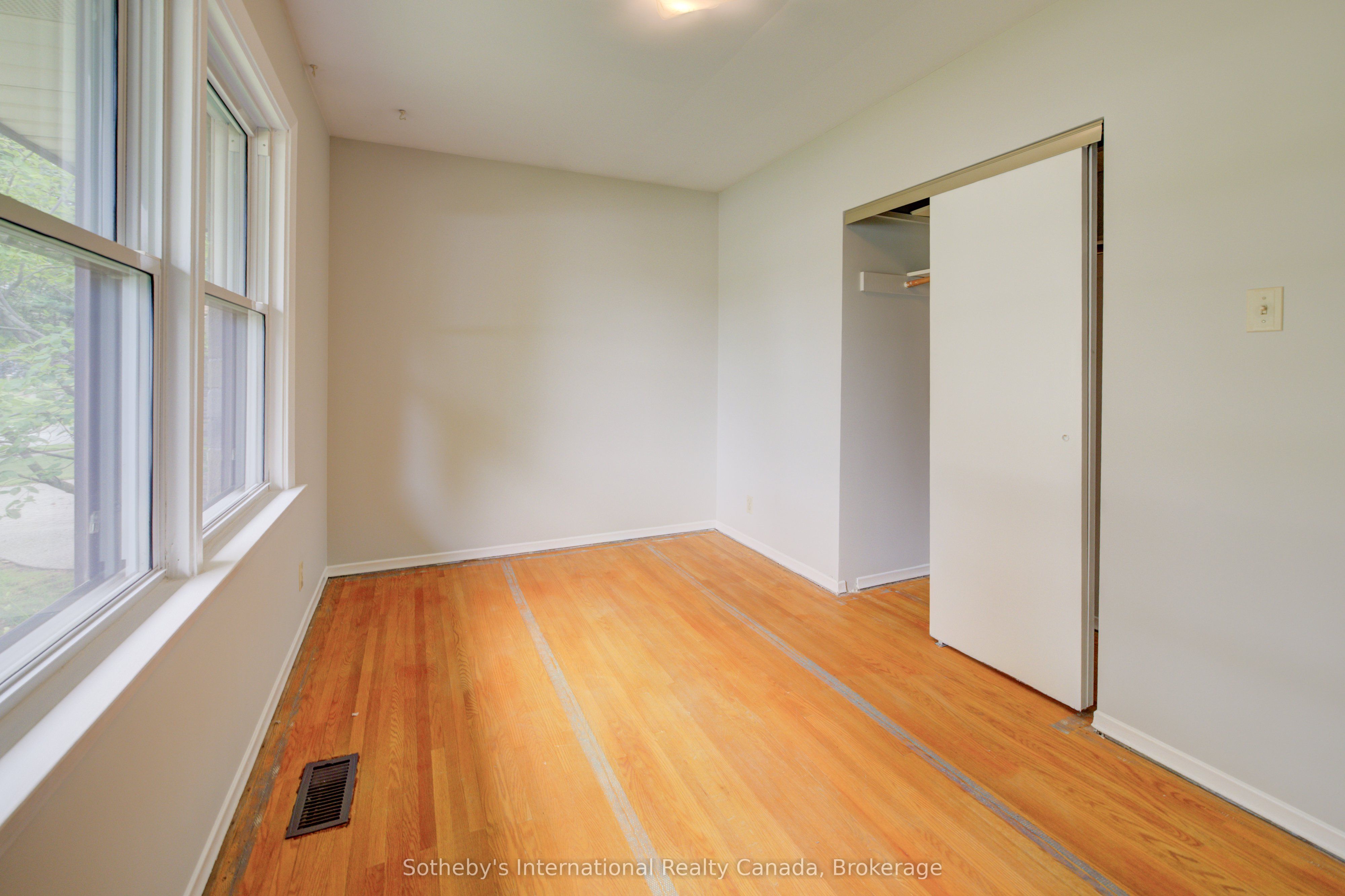 155 Gatewood Road Property Photo 17