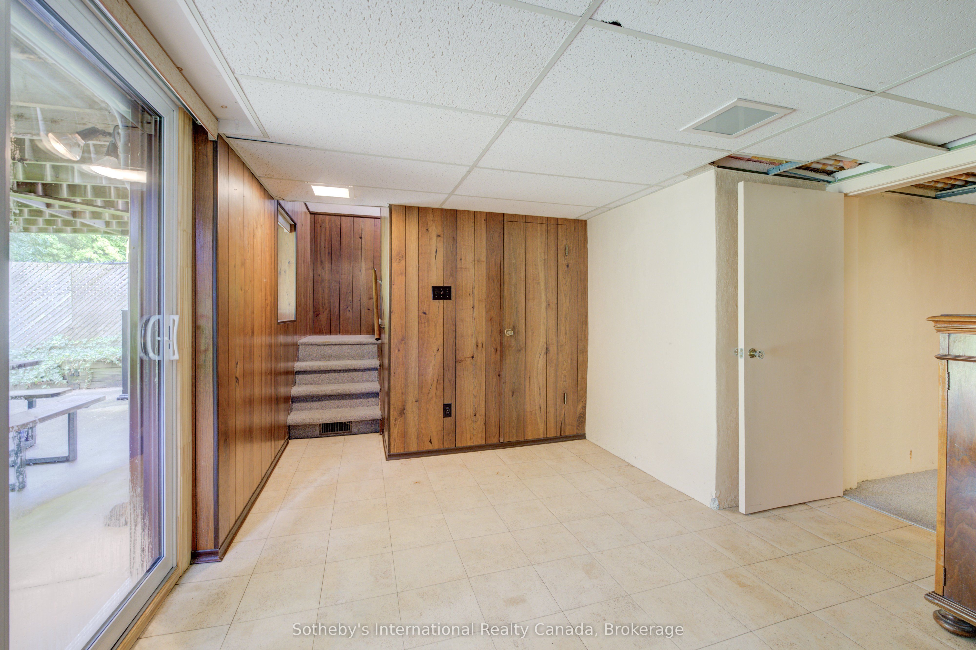 155 Gatewood Road Property Photo 21