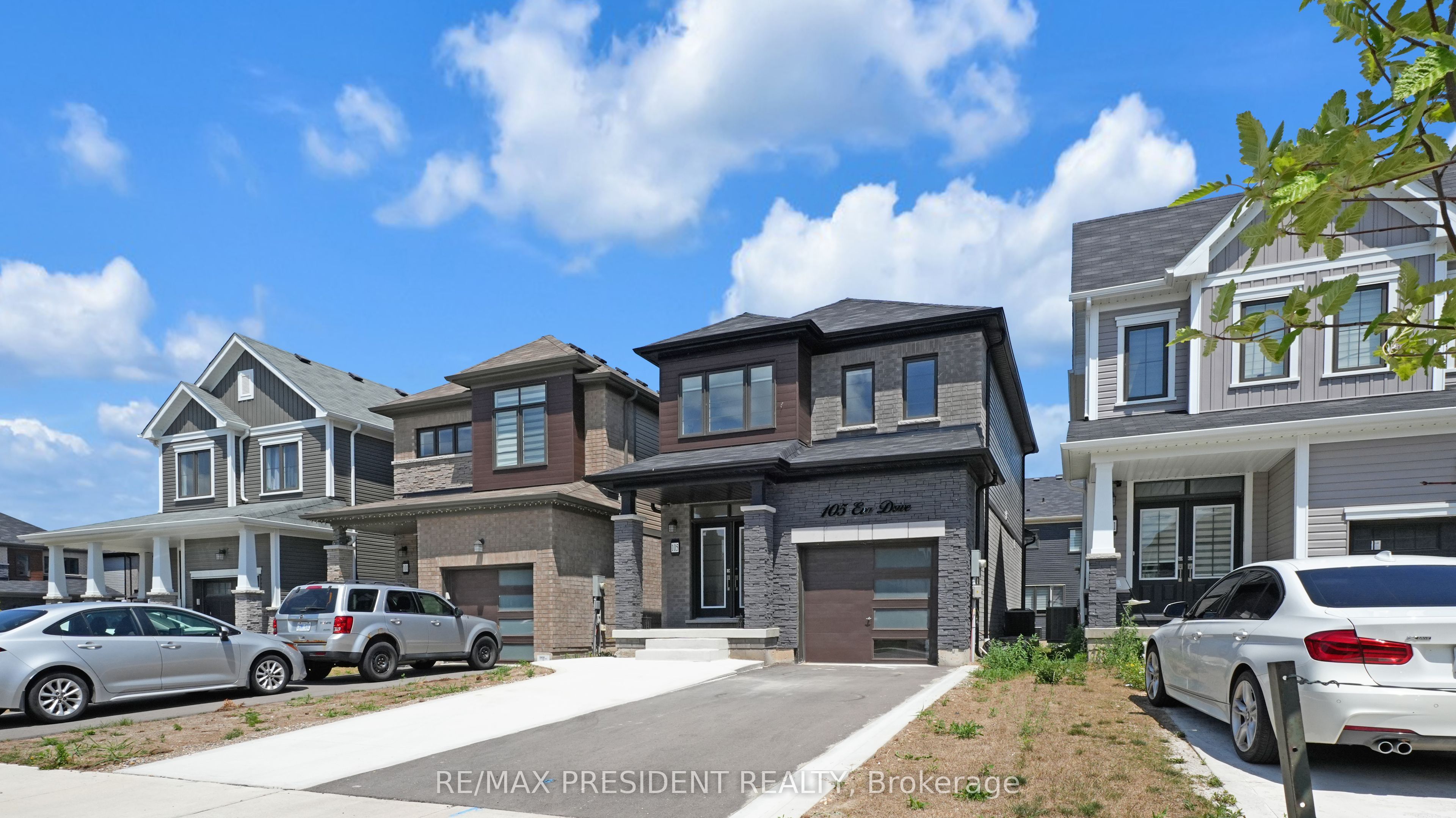 105 Eva Drive Property Photo 3