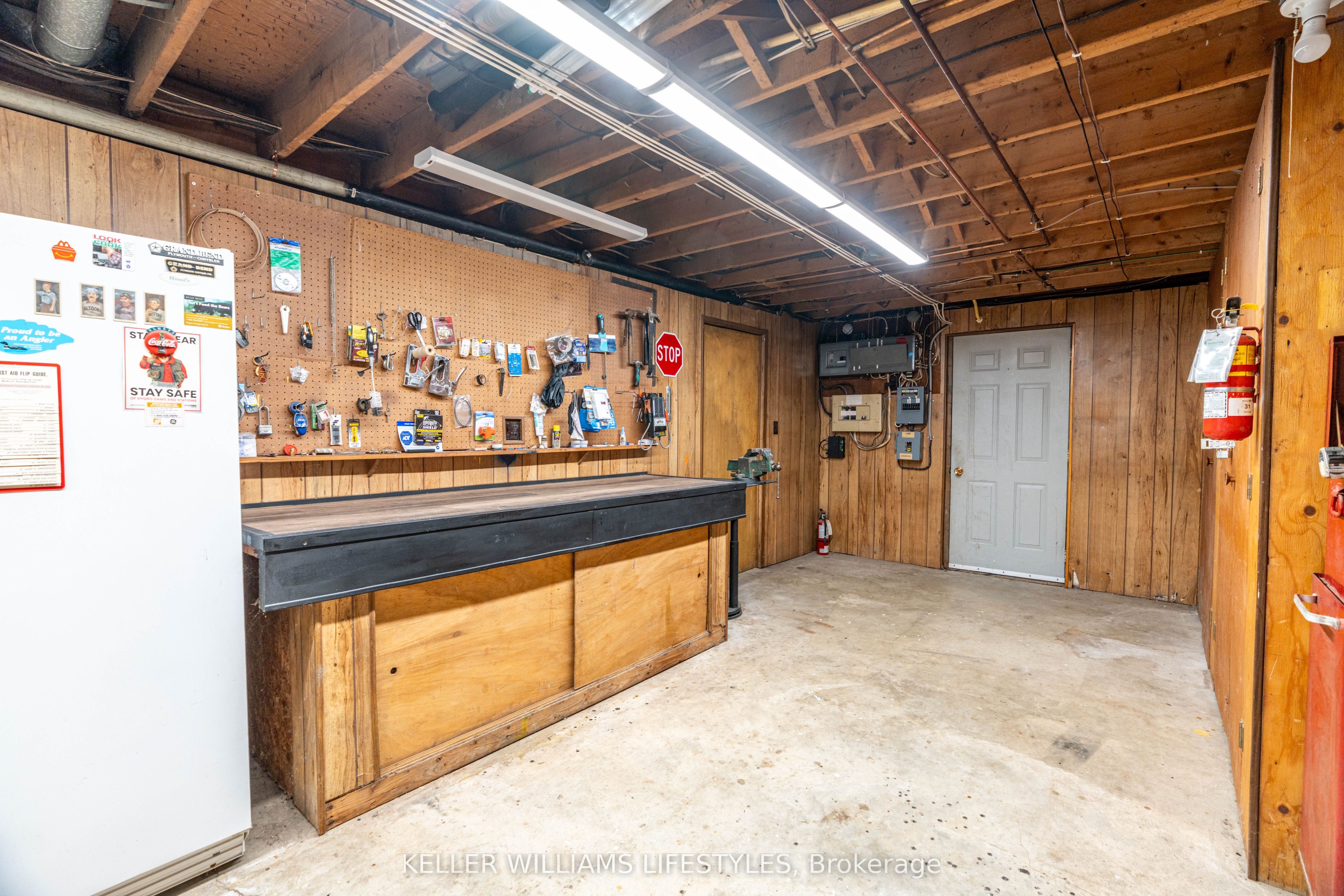 6545 Thomson Line Property Photo 26