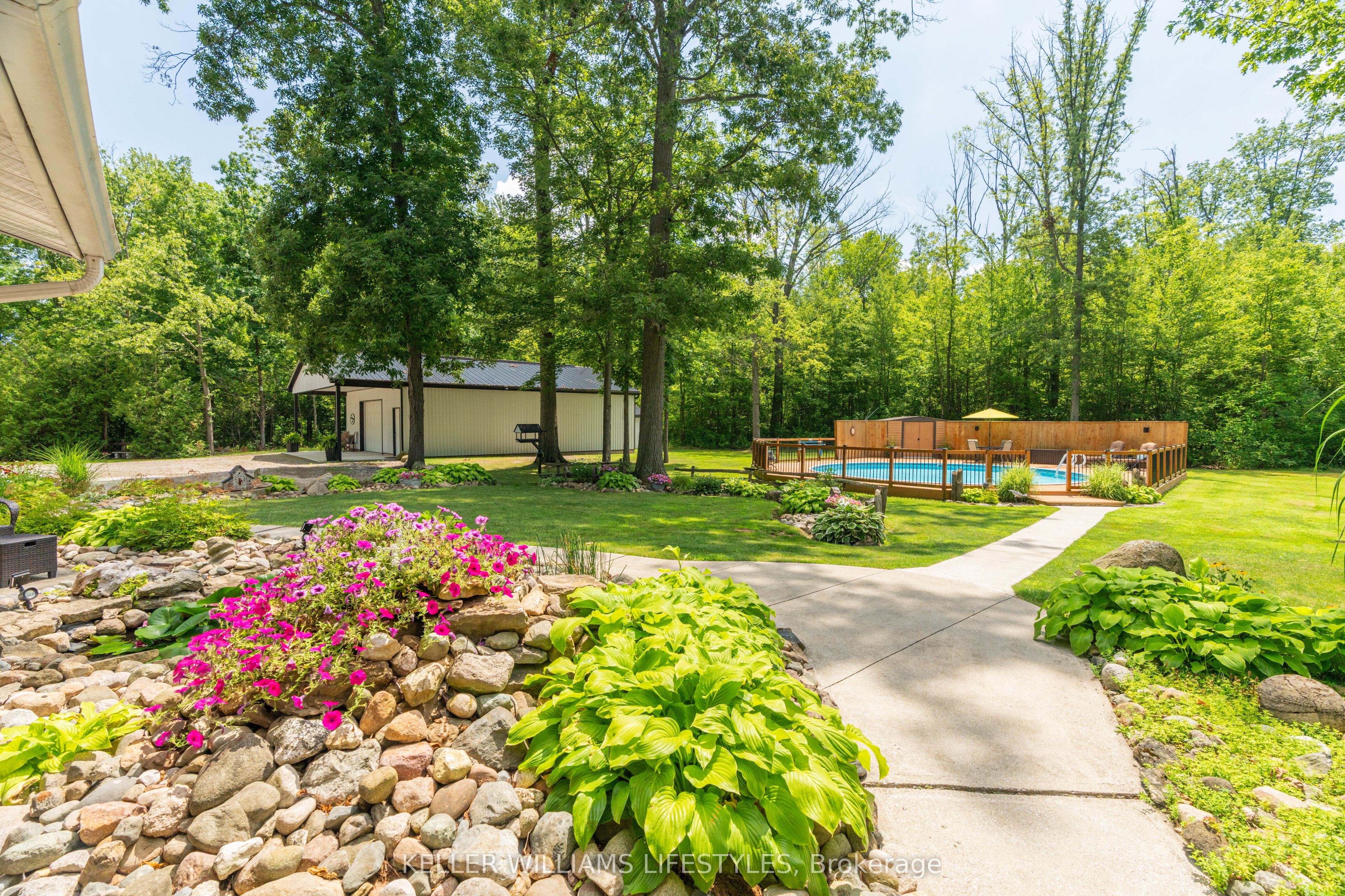 6545 Thomson Line Property Photo 31