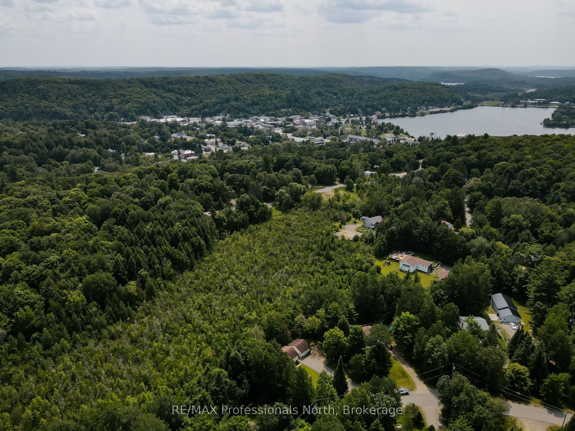 22 Mulholland Drive Property Photo 18