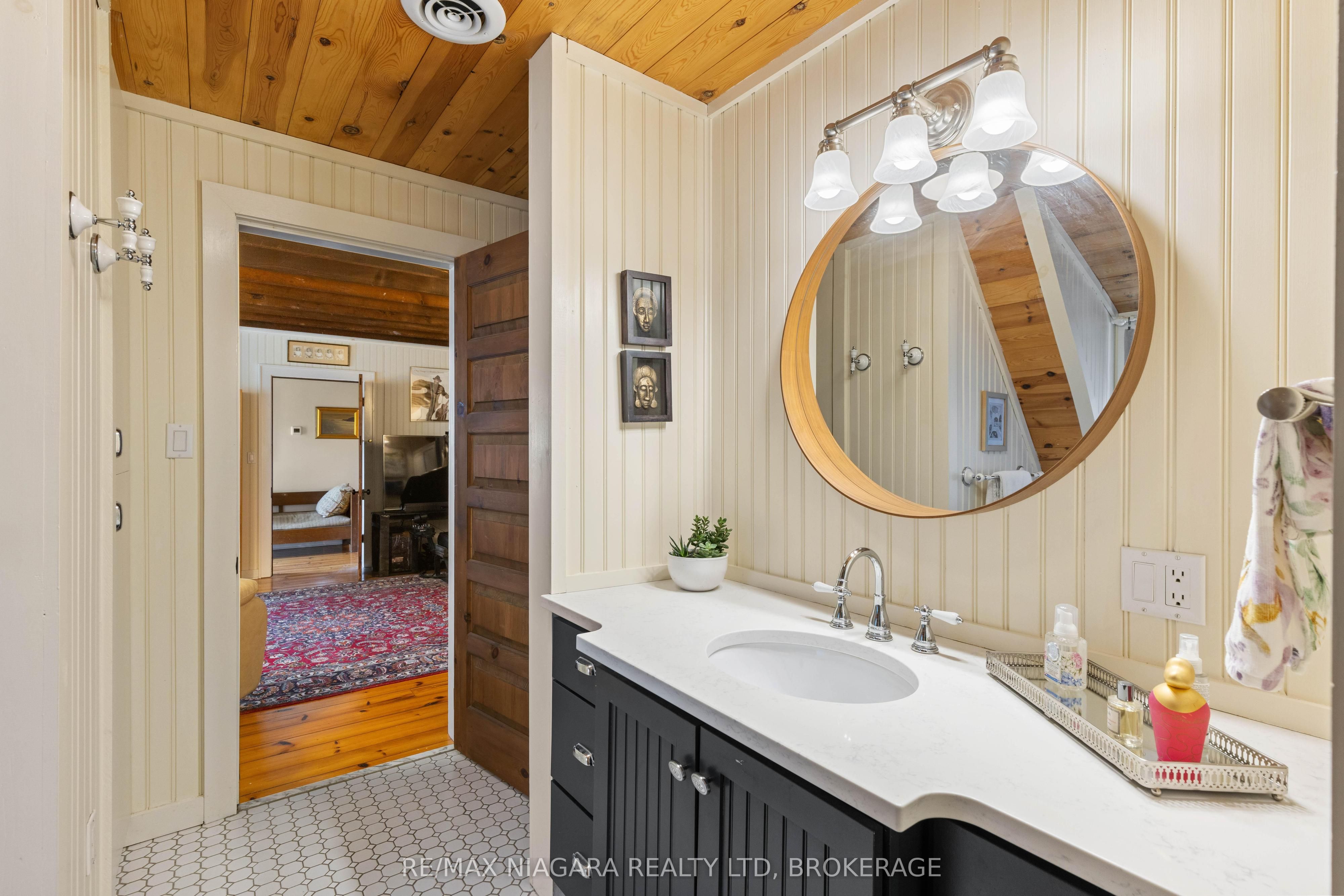 1661 Macdonald Drive Property Photo 31