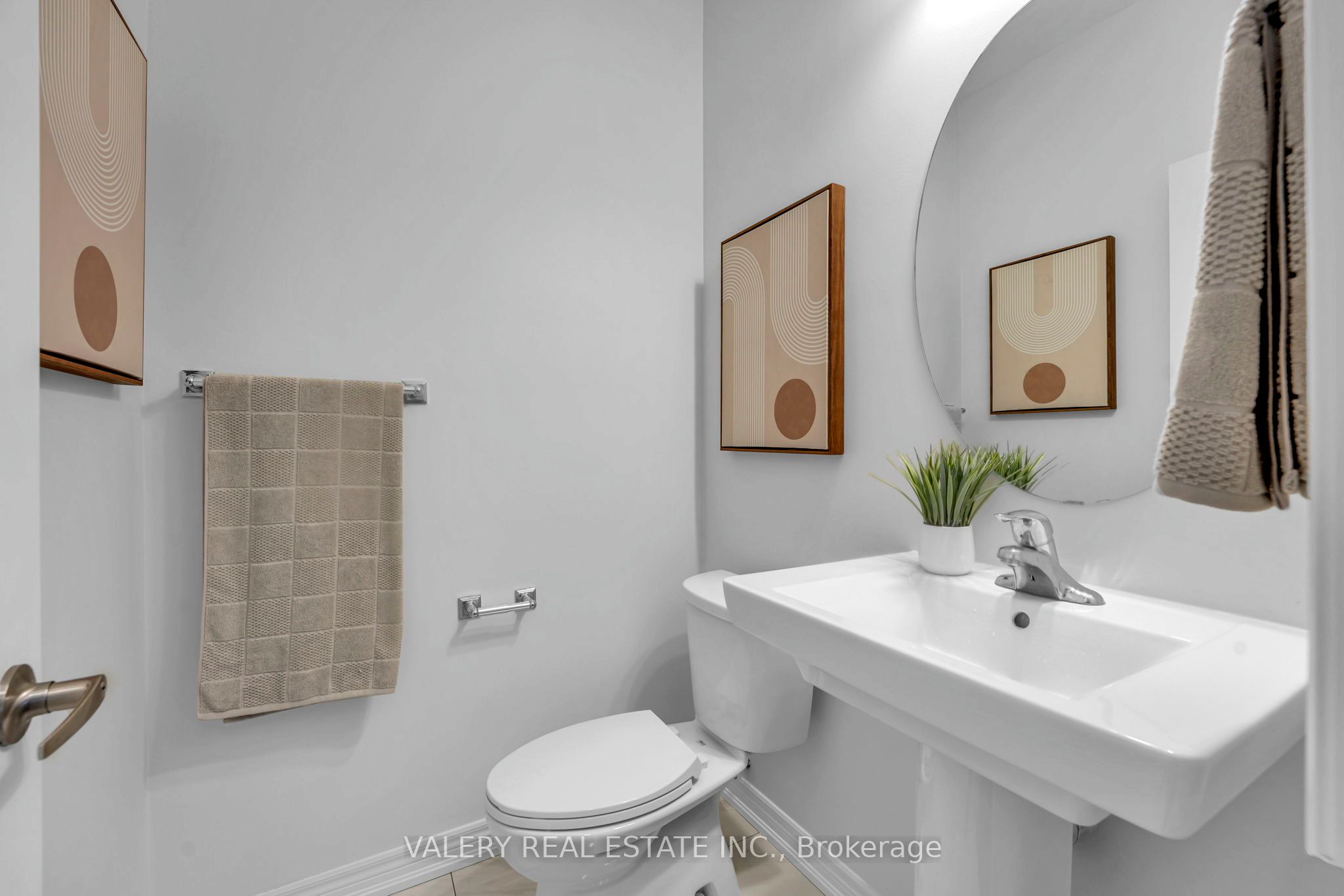 14 Grassbourne Avenue Property Photo 4