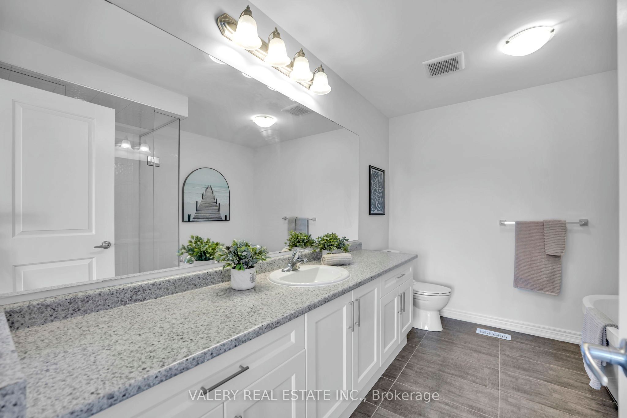 14 Grassbourne Avenue Property Photo 18