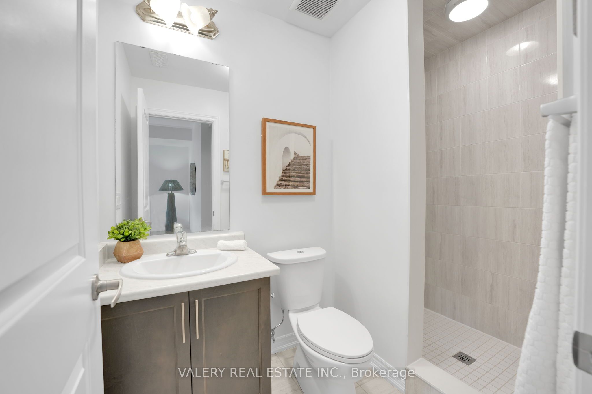 14 Grassbourne Avenue Property Photo 29