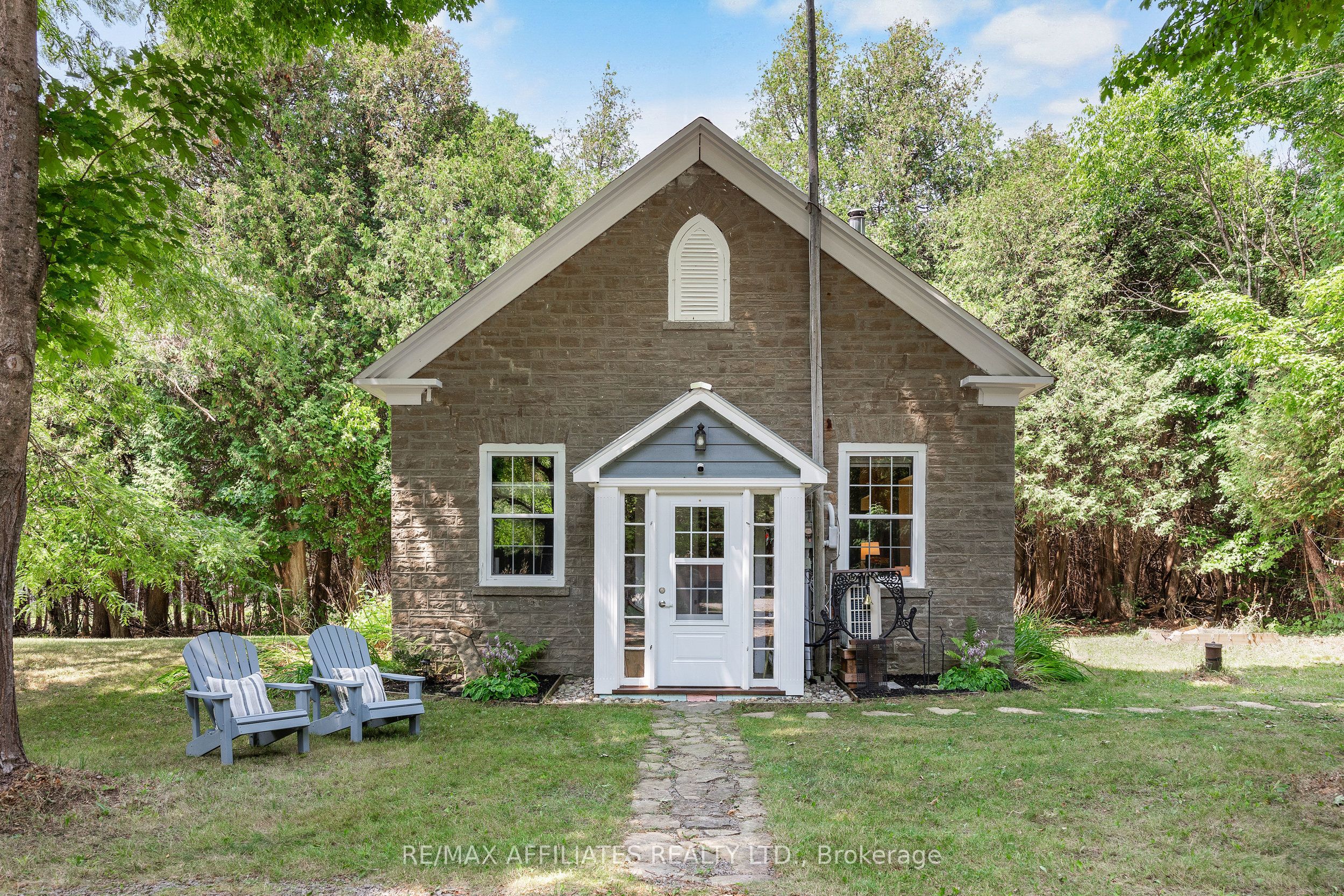 11654 Rocksprings Road Property Photo 1