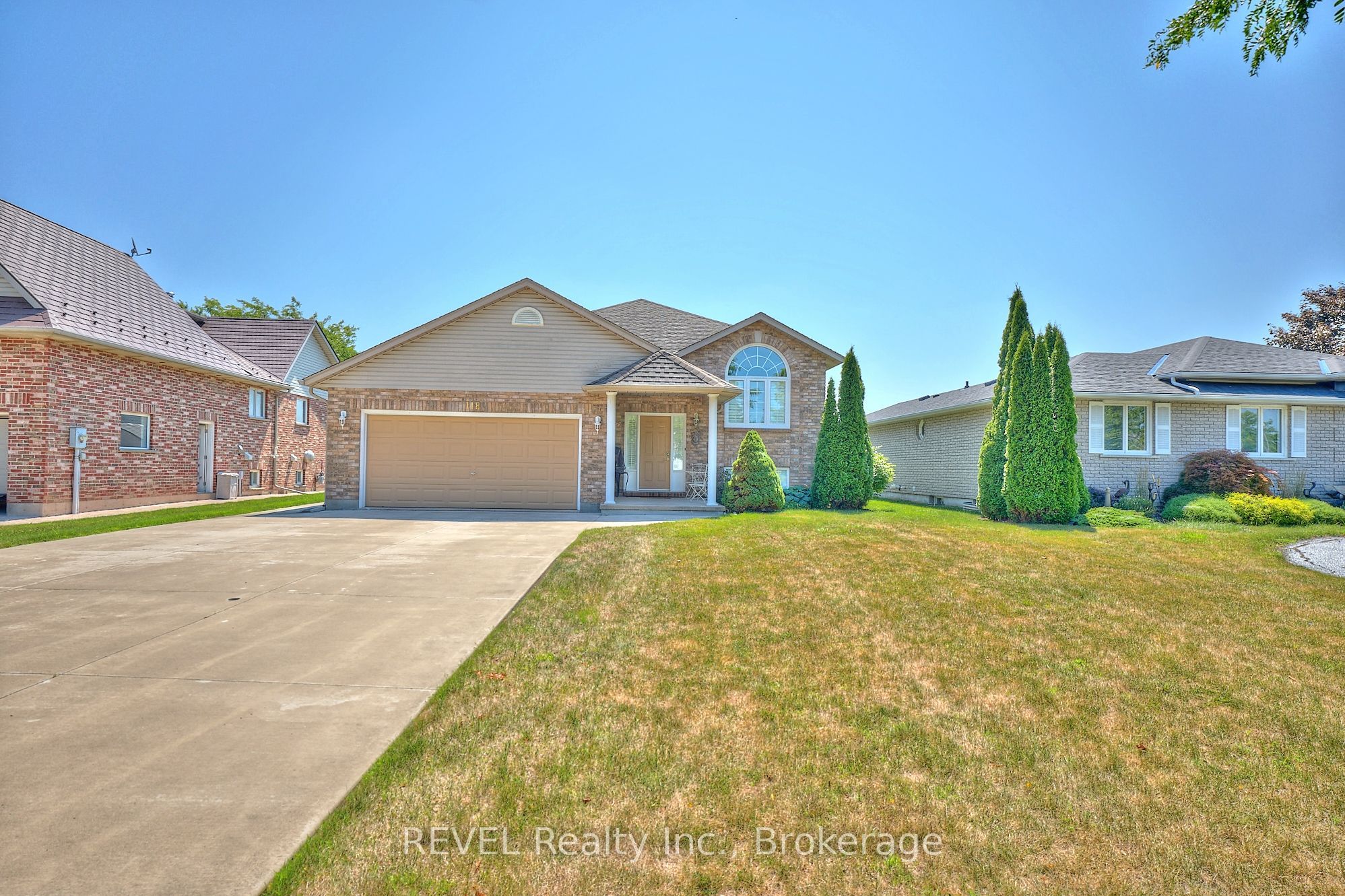 118 Colbeck Drive Property Photo 2