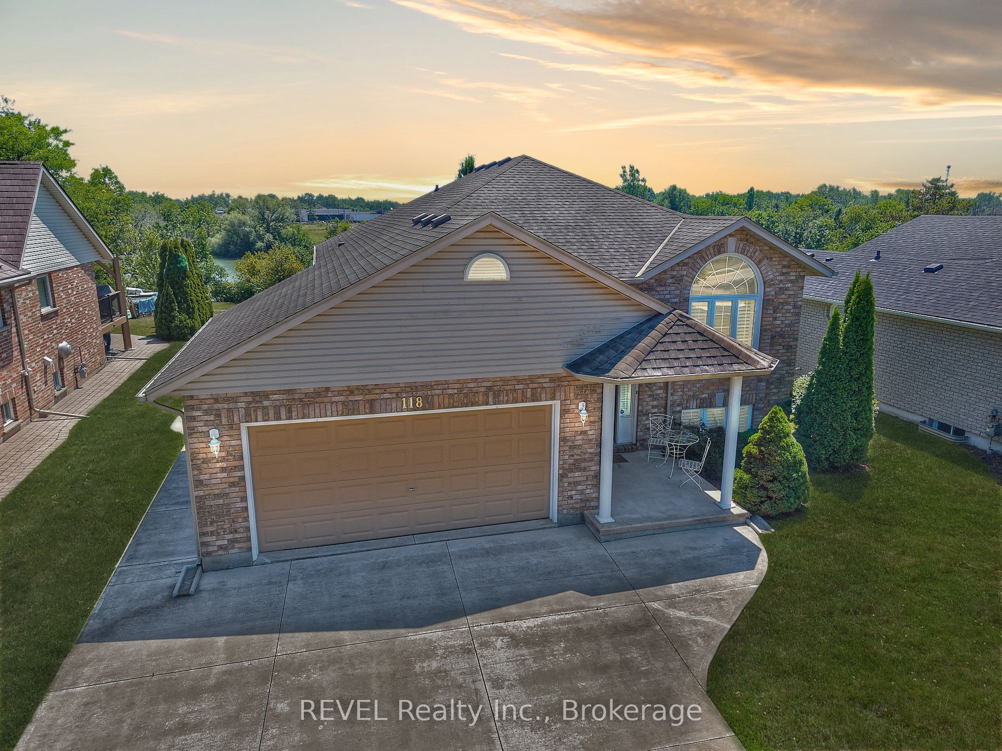 118 Colbeck Drive Property Photo 3