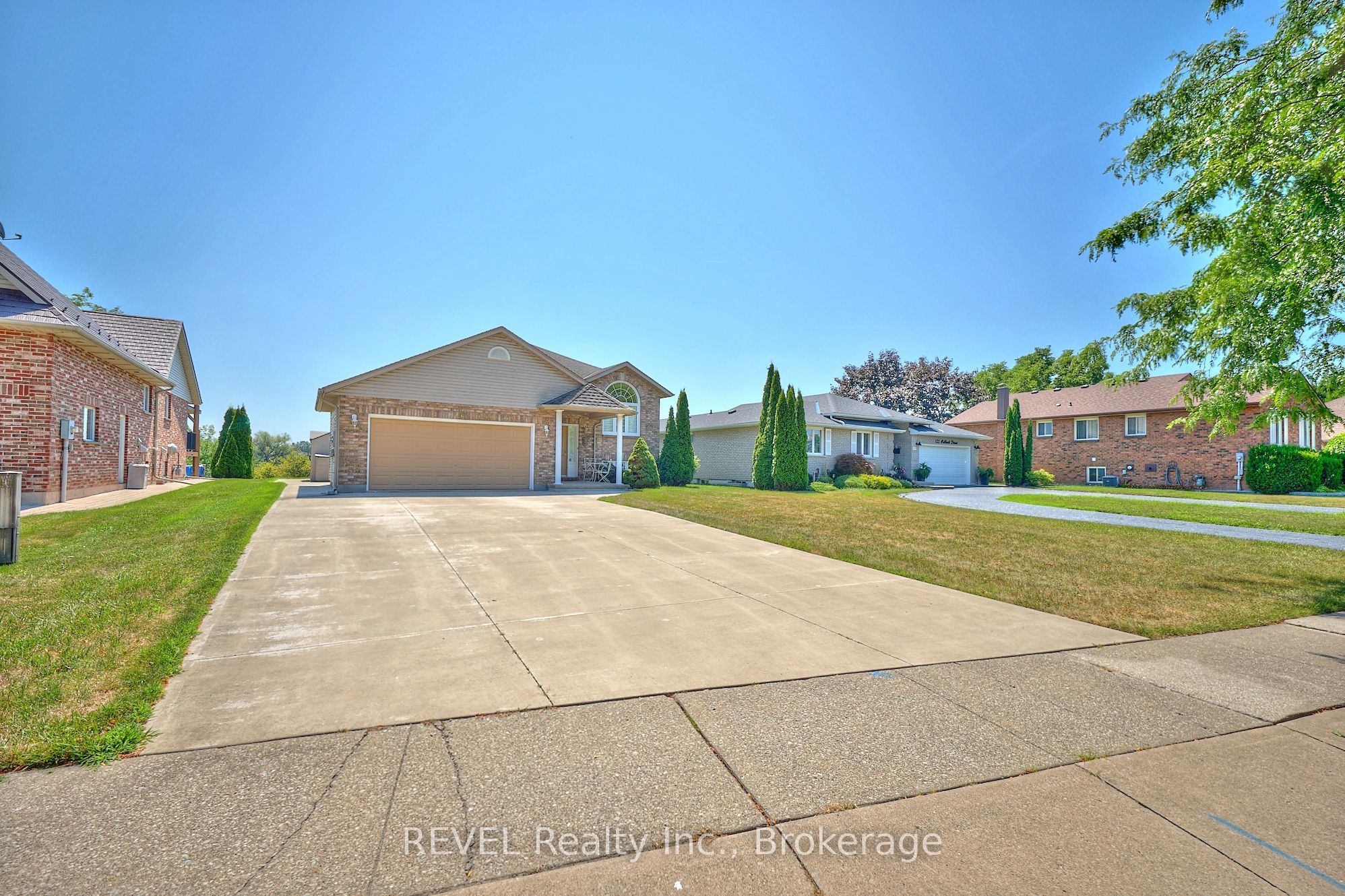 118 Colbeck Drive Property Photo 4