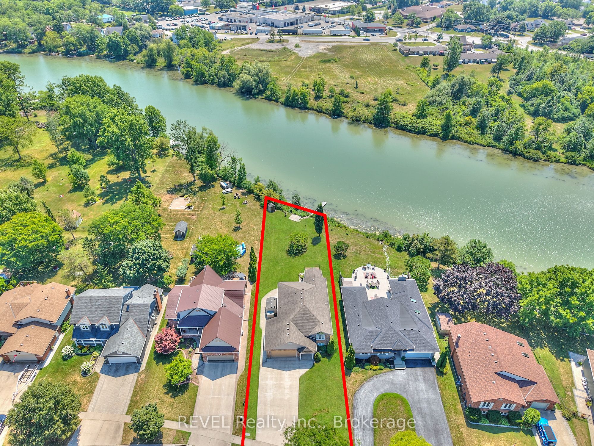 118 Colbeck Drive Property Photo 5