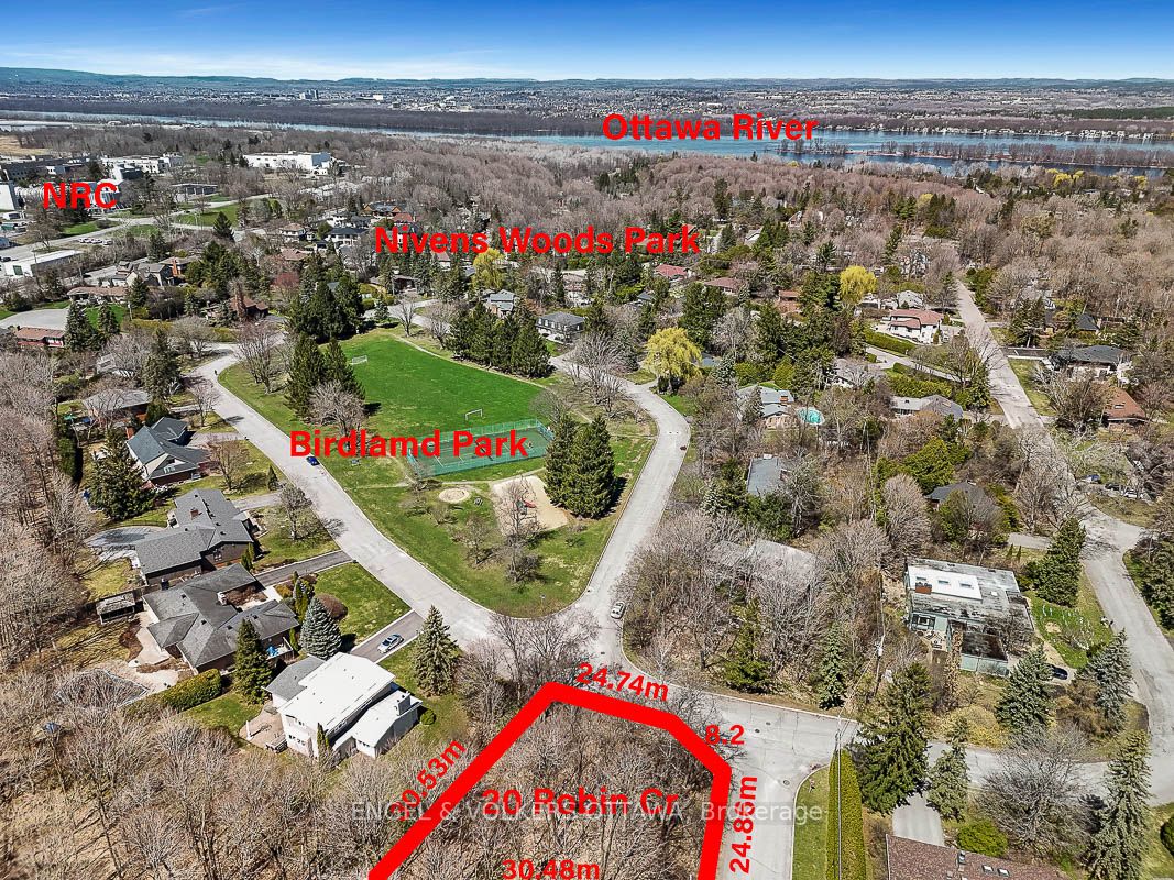 20 Robin Cres Property Photo 5
