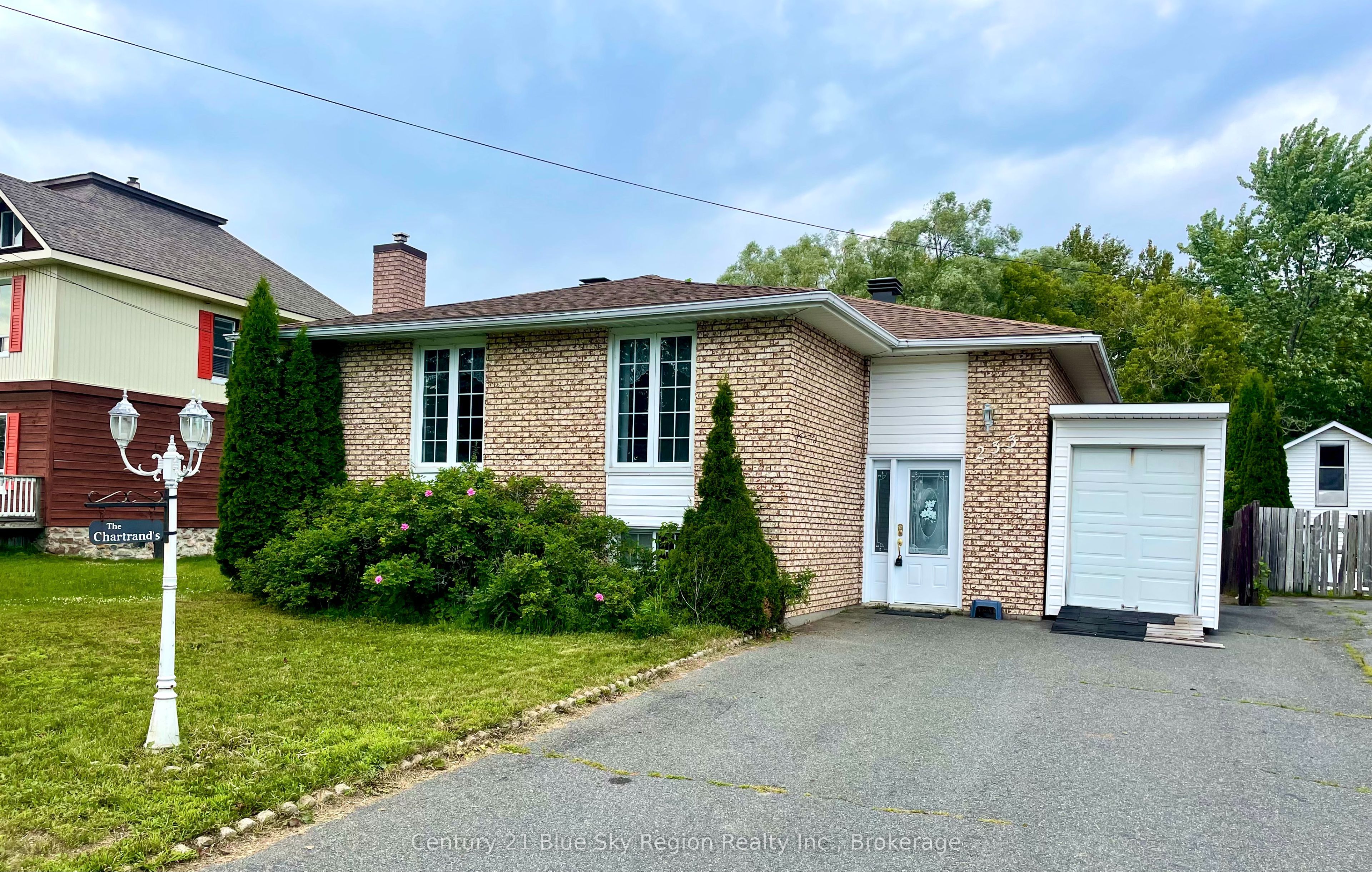 233 Salter Street Property Photo 1
