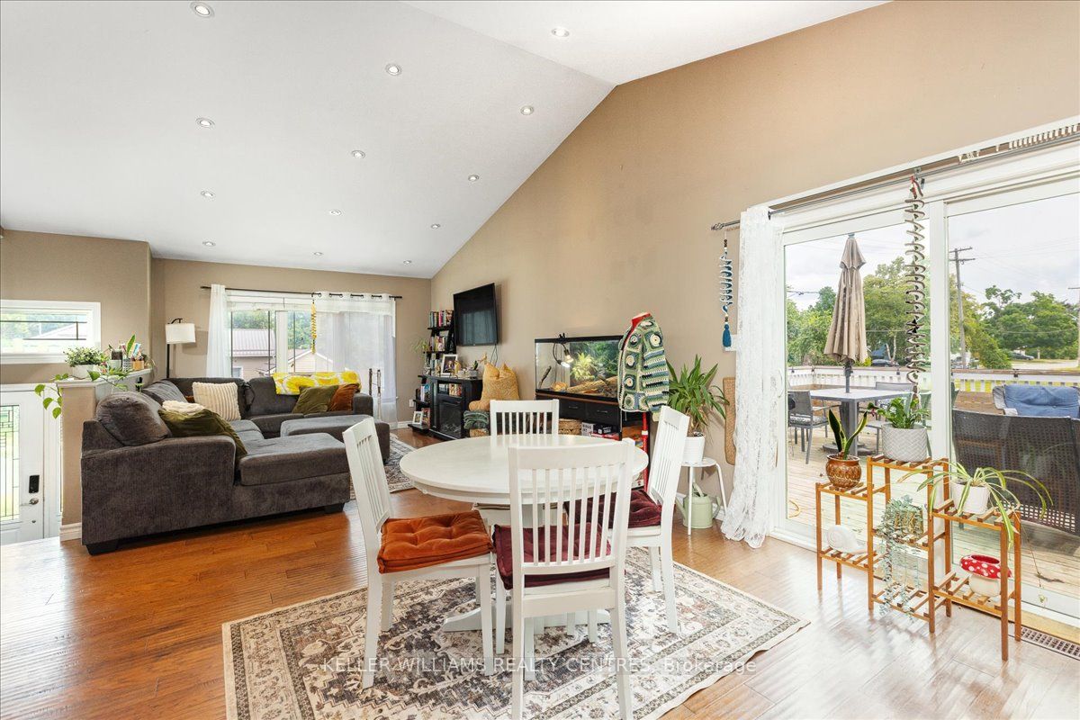 31 Durham Street E Property Photo 8