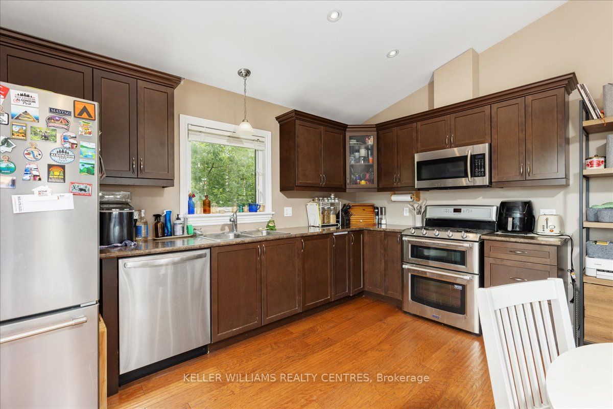 31 Durham Street E Property Photo 10