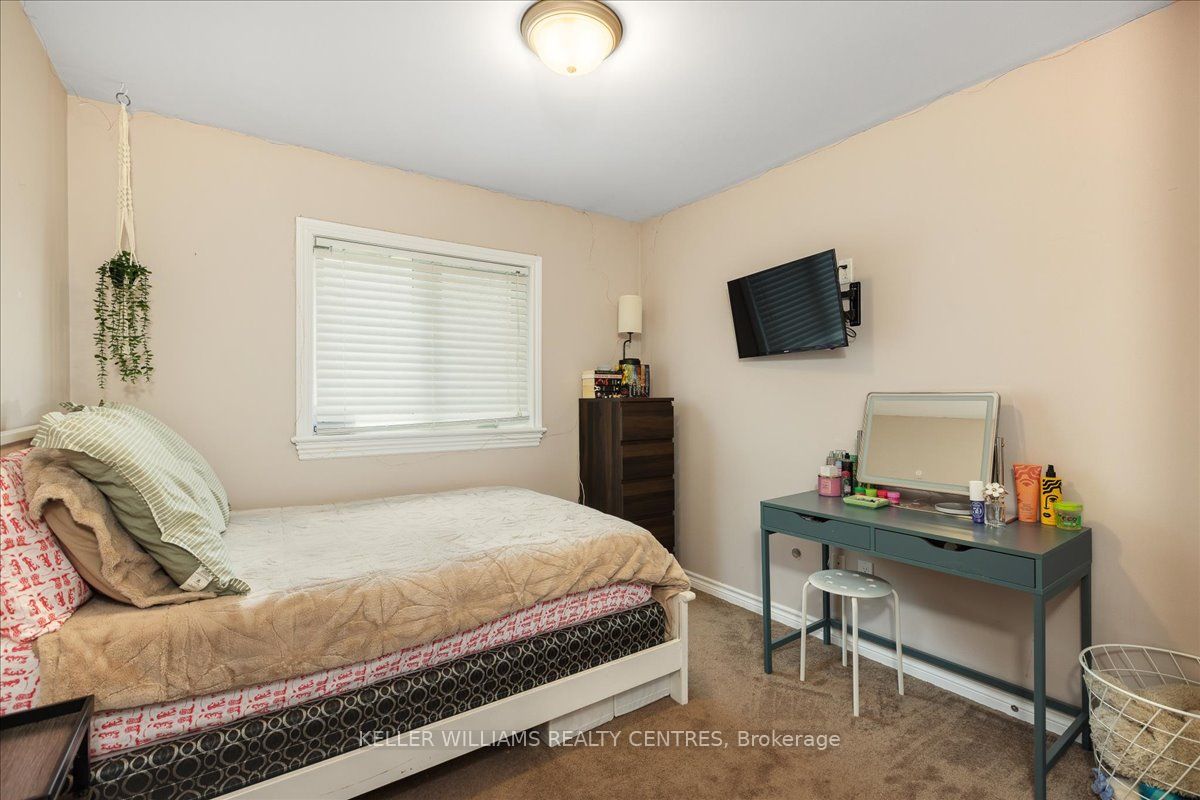 31 Durham Street E Property Photo 13