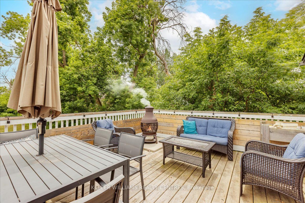 31 Durham Street E Property Photo 16