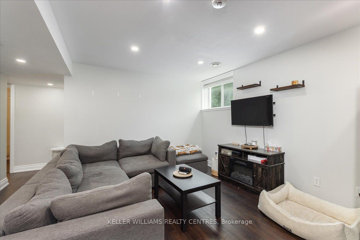 31 Durham Street E Property Photo 18